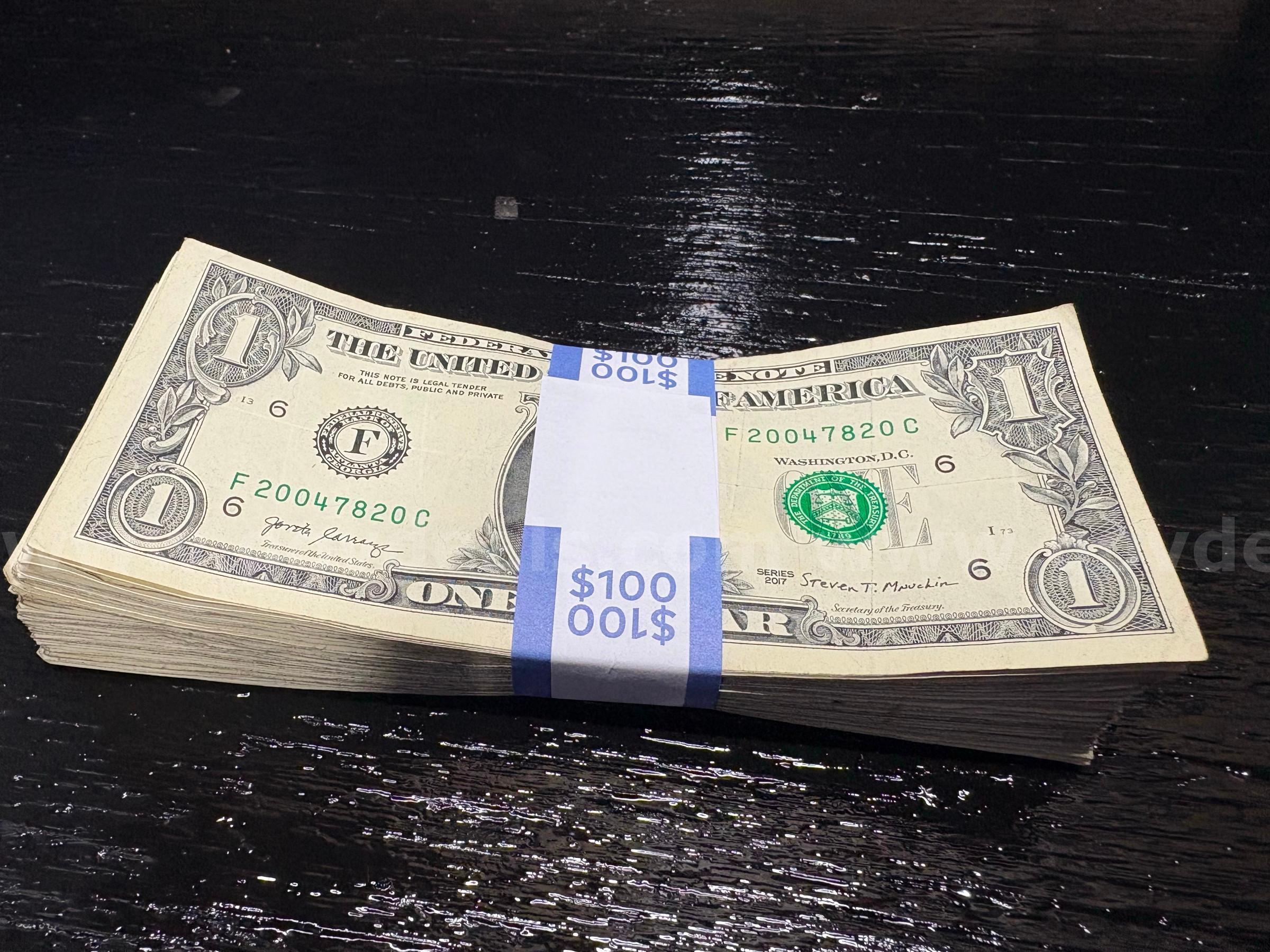 LOT OF 100 UNSEARCHED 1$  DOLLAR BILLS CURRENCY MONEY - SHIPPING ONLY - MA US GOVERNMENT 100 Government Surplus Auction - Photo #4