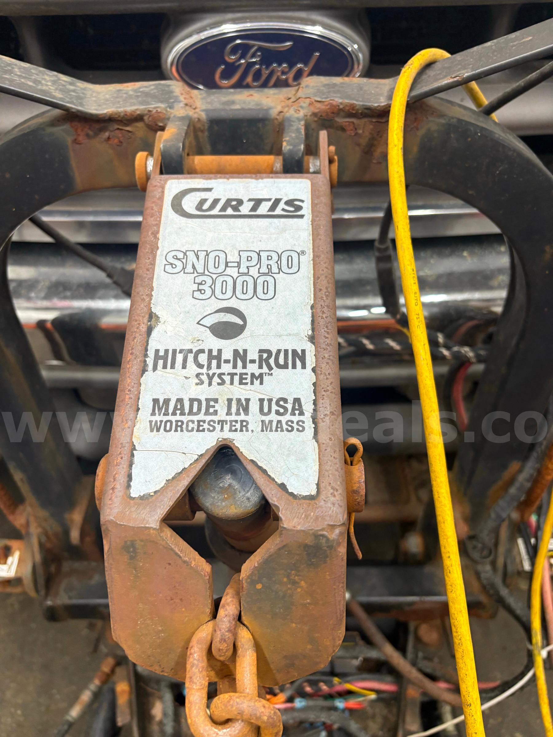 2001 FORD F250 SNOW PLOW TRUCK   - WILL SHIP!! FORD F250 Government Surplus Auction - Photo #5