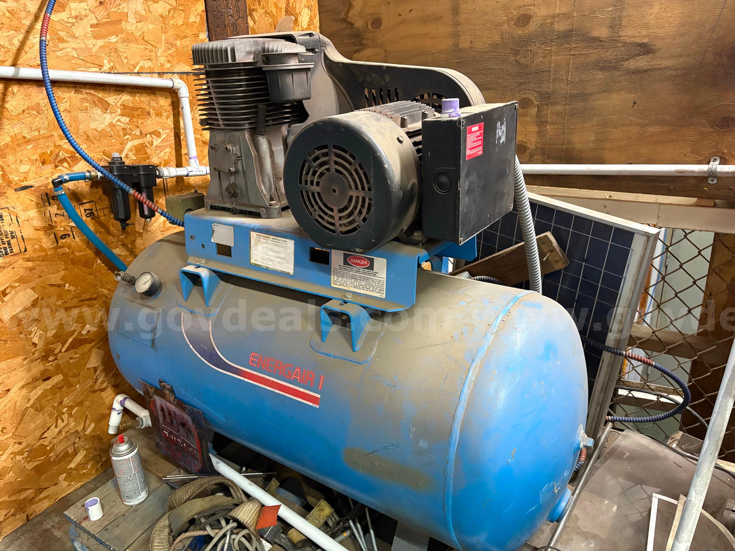 AIR COMPRESSOR 220 VOLT ENERGAIR - LOCAL PICKUP OR SHIP - MA