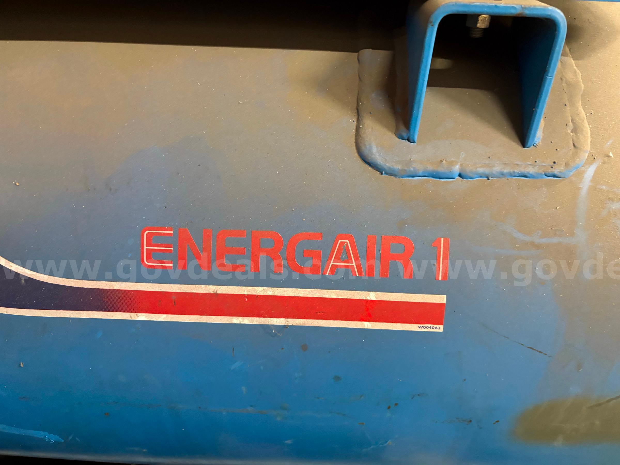 AIR COMPRESSOR 220 VOLT ENERGAIR - LOCAL PICKUP OR SHIP - MA KOBALT 220 Government Surplus Auction - Photo #2