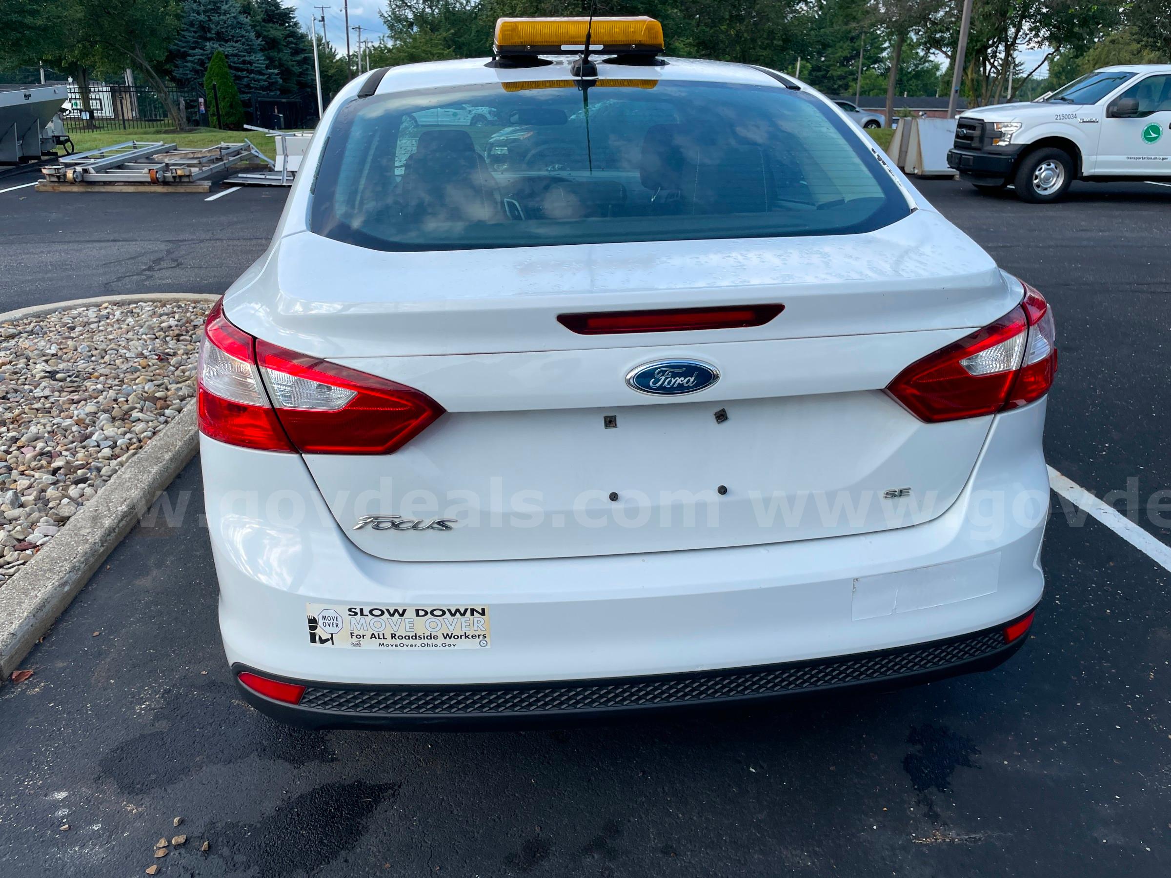 2012 Ford Focus SE Sedan FORD Focus Government Surplus Auction - Photo #4