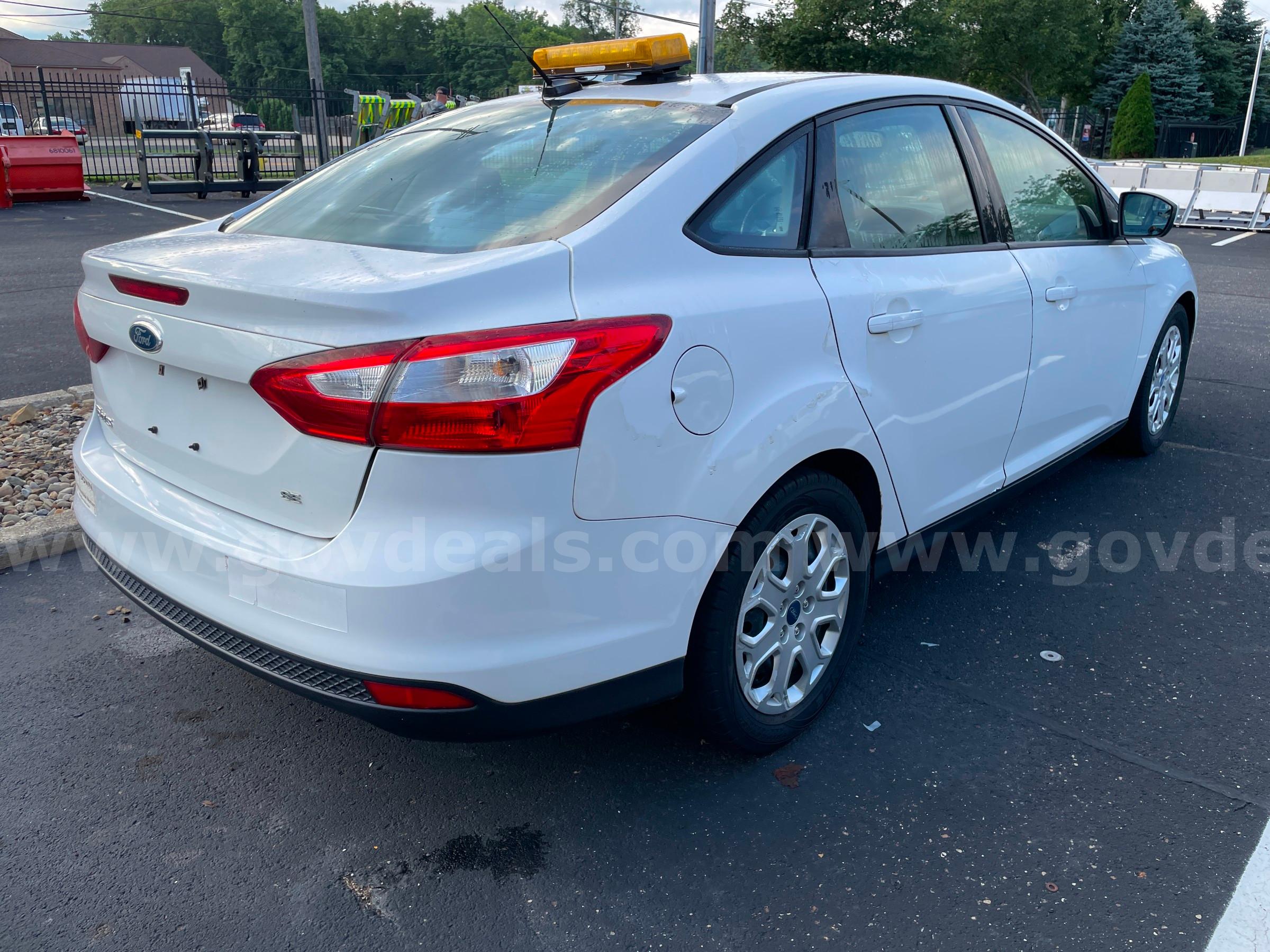 2012 Ford Focus SE Sedan FORD Focus Government Surplus Auction - Photo #5