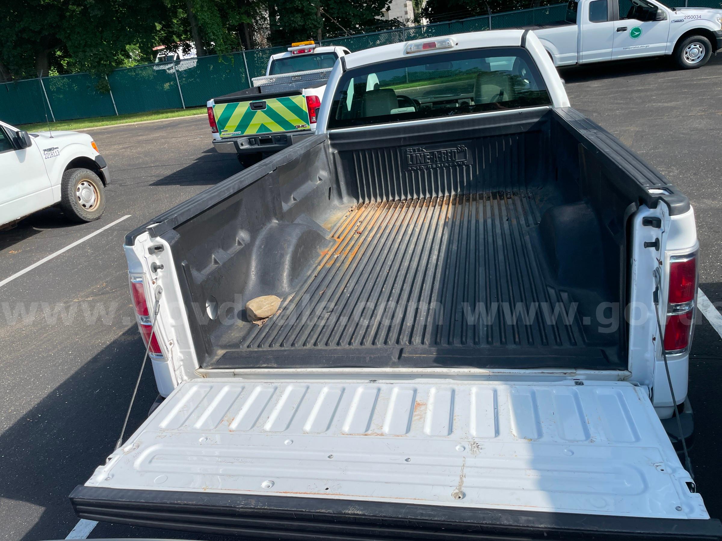 2009 Ford F-150 XL 2WD REG CAB PICKUP with 4.6L V8 FORD F-150 Government Surplus Auction - Photo #5