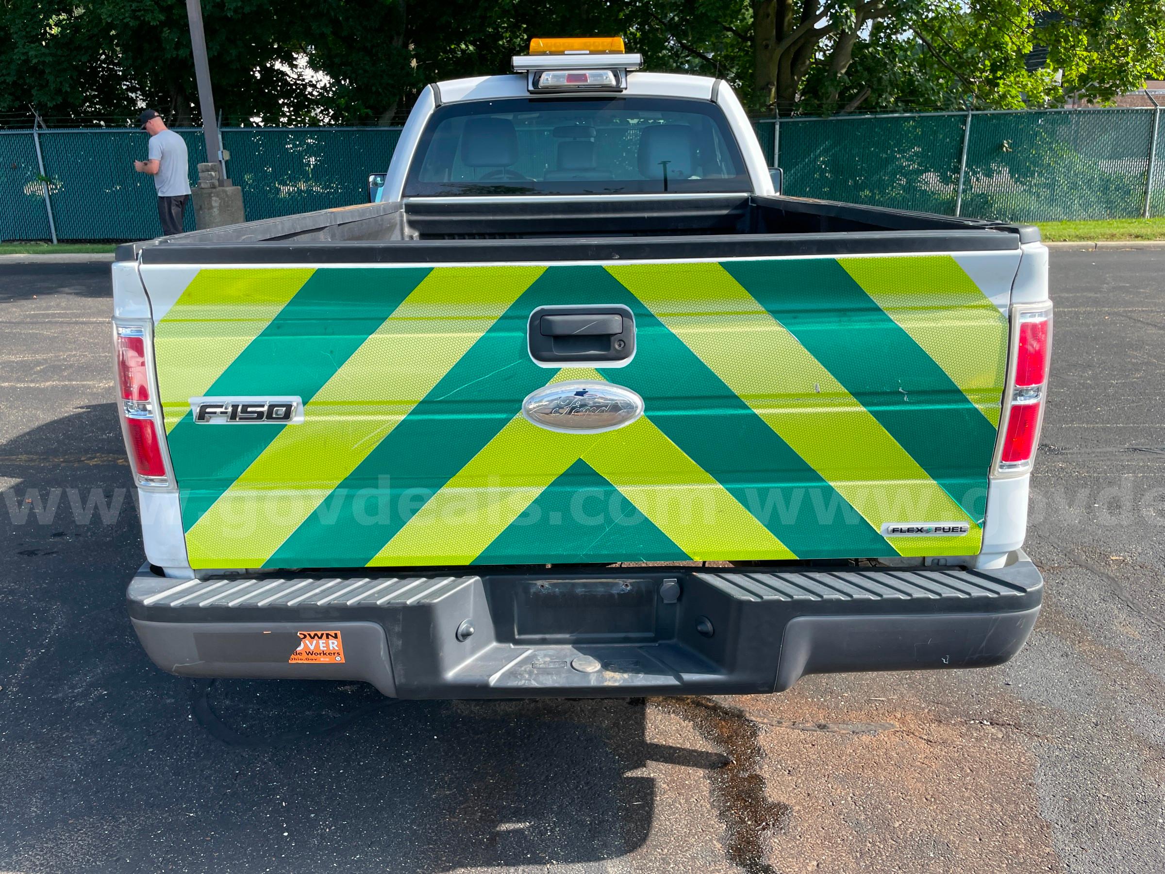 2011 Ford F-150 XL 2WD REG CAB PICKUP with 5.0L V8 FORD F-150 Government Surplus Auction - Photo #4