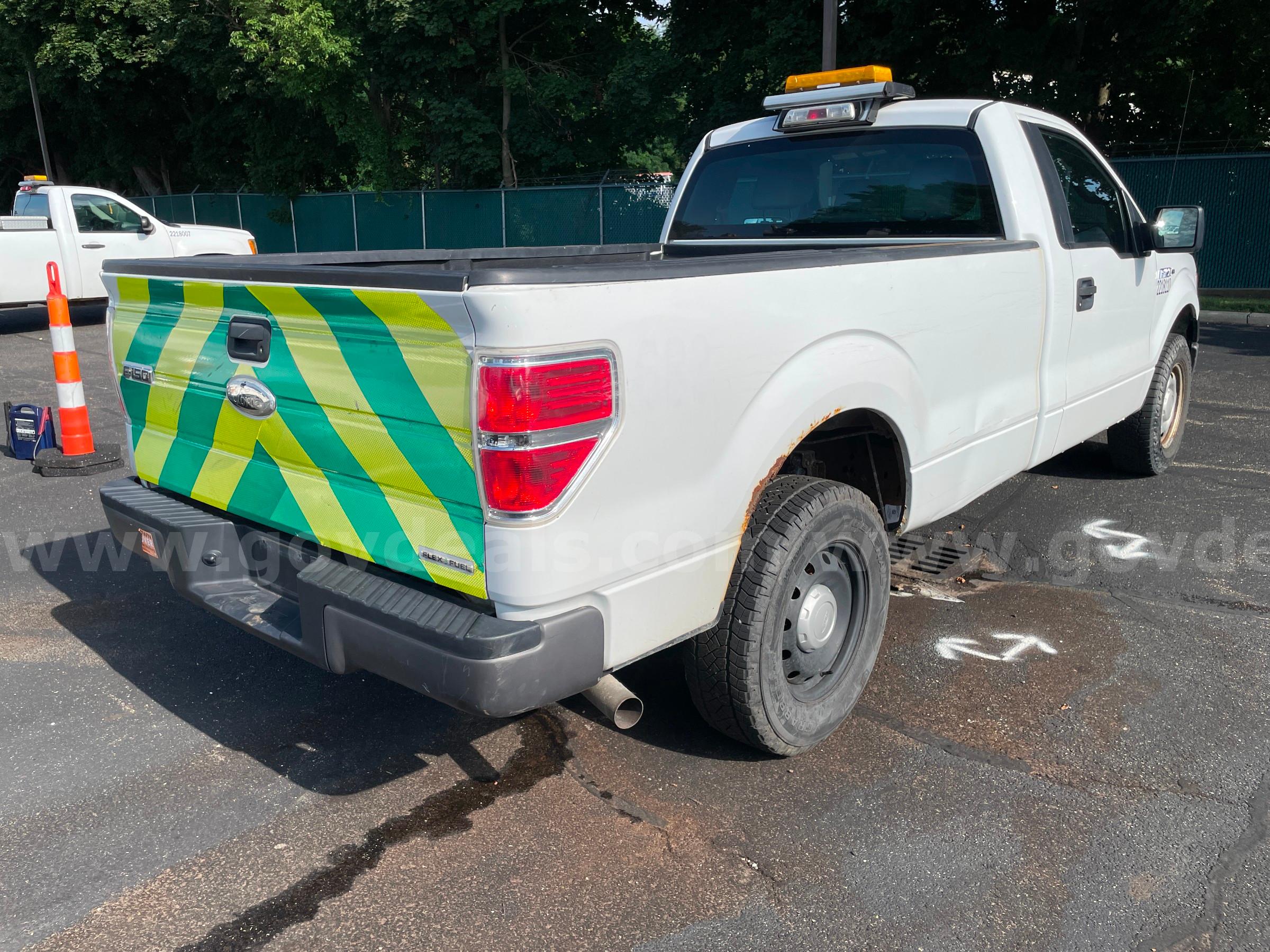 2011 Ford F-150 XL 2WD REG CAB PICKUP with 5.0L V8 FORD F-150 Government Surplus Auction - Photo #6