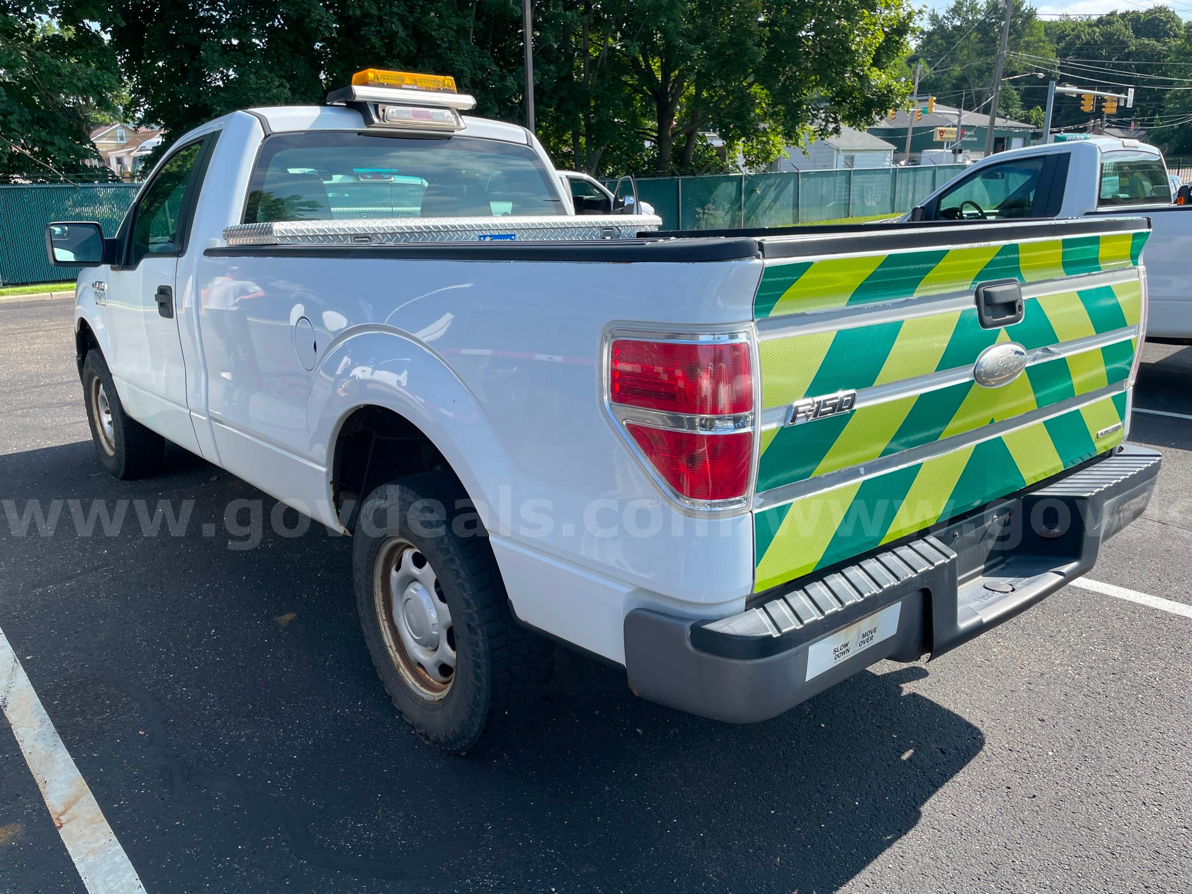 2011 Ford F-150 XL 2WD REG CAB PICKUP with 5.0L V8 FORD F-150 Government Surplus Auction - Photo #2