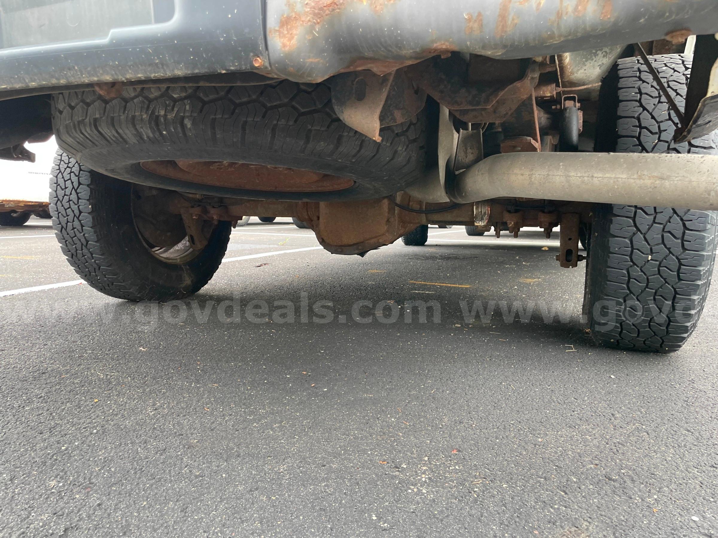 2011 Ford F-150 XL 2WD REG CAB PICKUP with 5.0L V8 FORD F-150 Government Surplus Auction - Photo #5