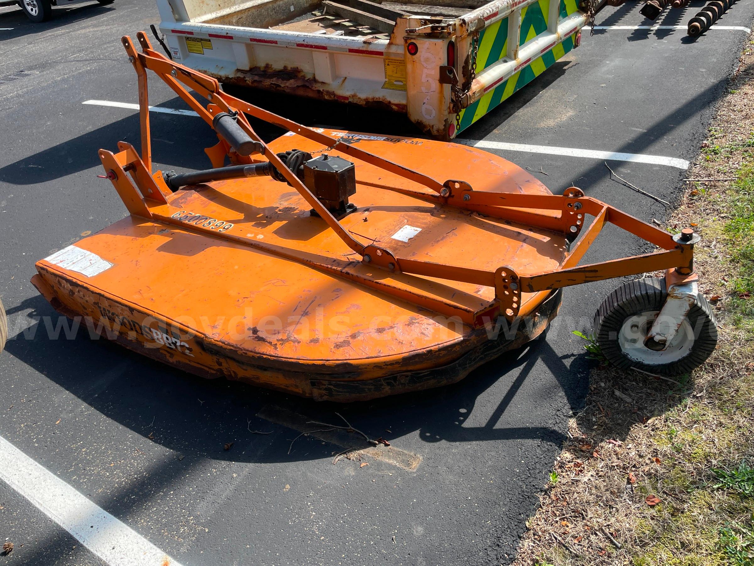 Woods BrushBull Mower Deck, Model BB72X with 3-Point Hitch WOODS BB72X Government Surplus Auction - Photo #3