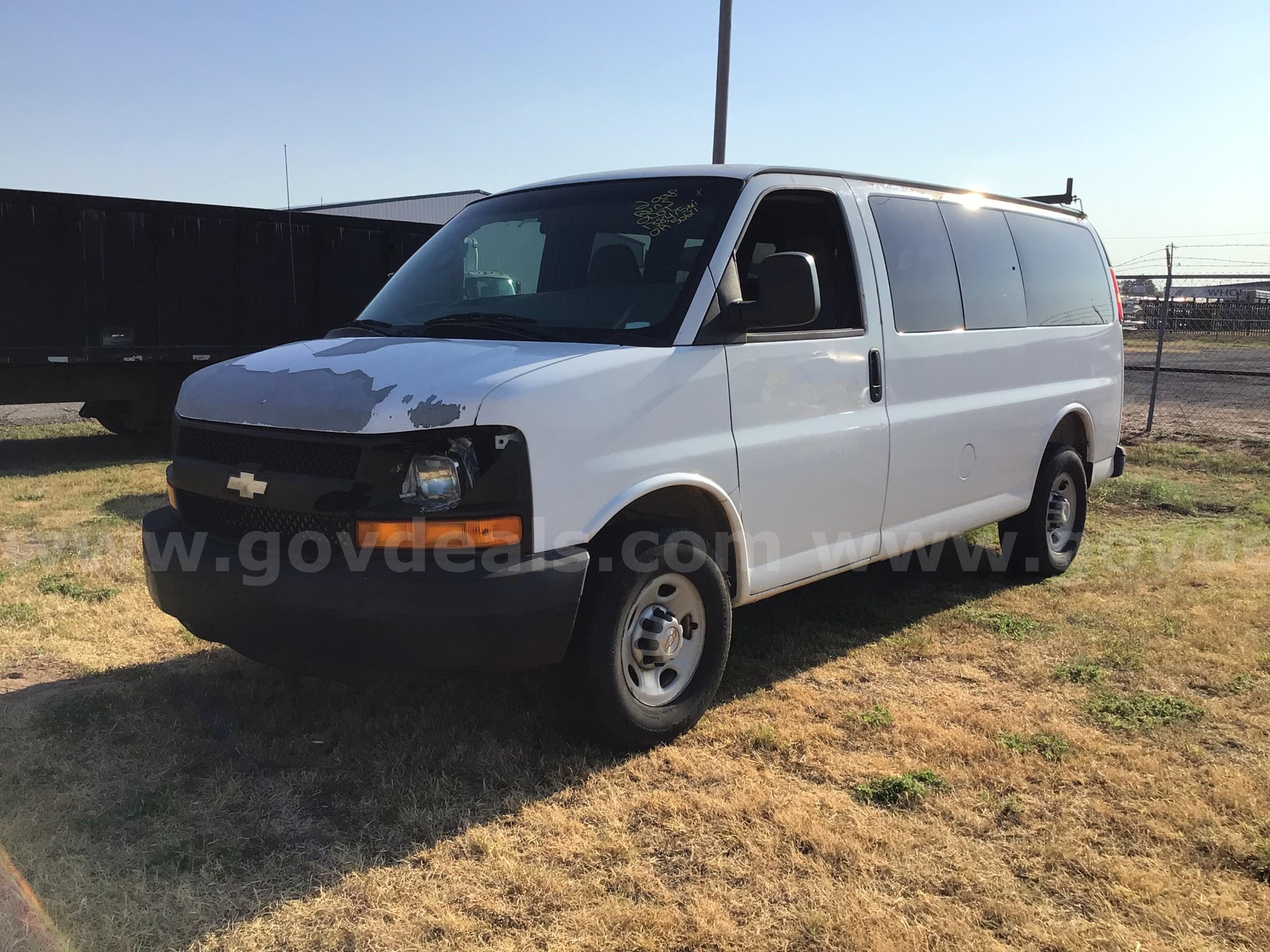 2008 Chevrolet Express Chevrolet Express Government Surplus Auction - Photo #2