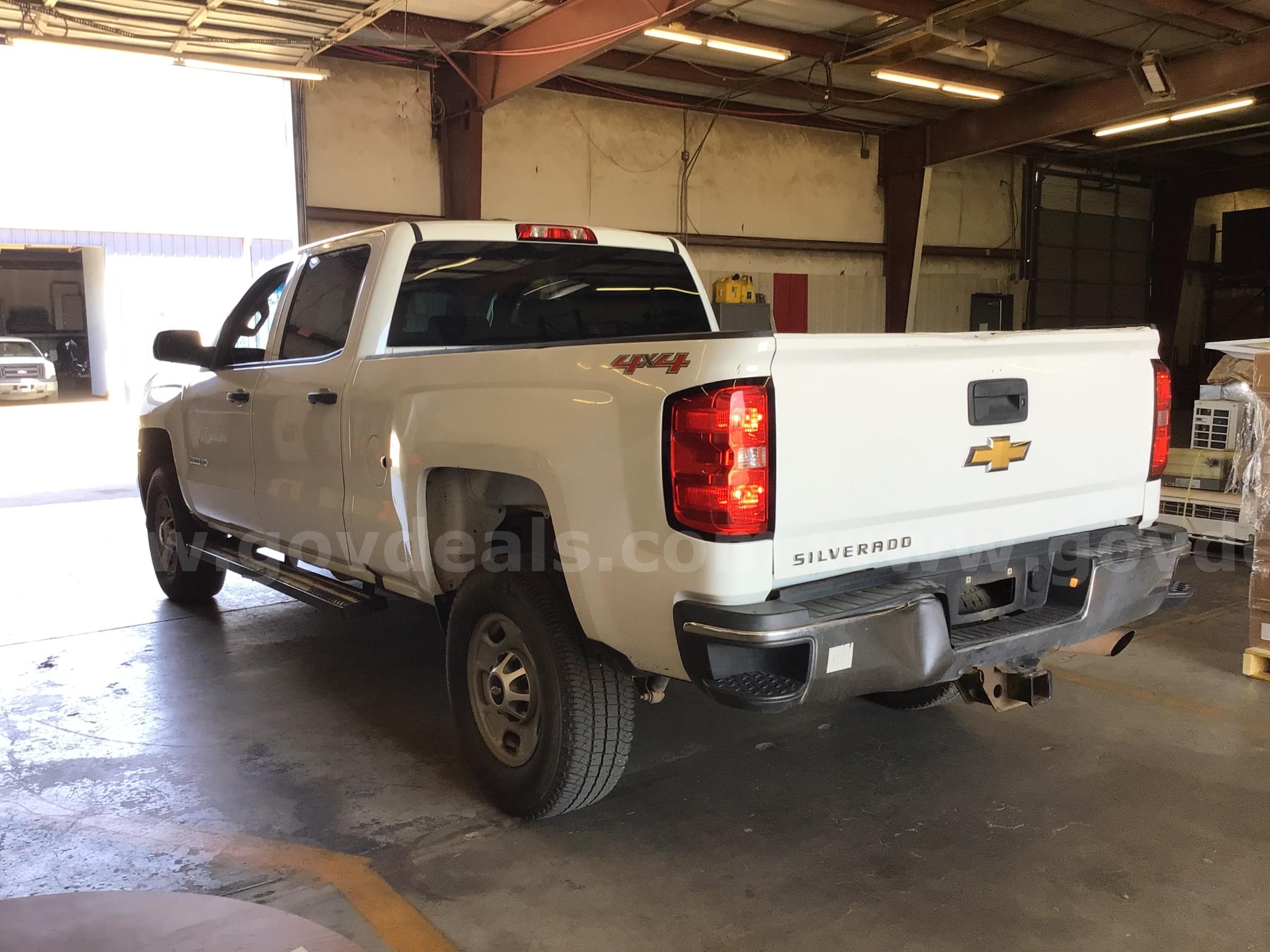 2017 Chevrolet Silverado 2500HD Chevrolet Silverado 2500HD Government Surplus Auction - Photo #5