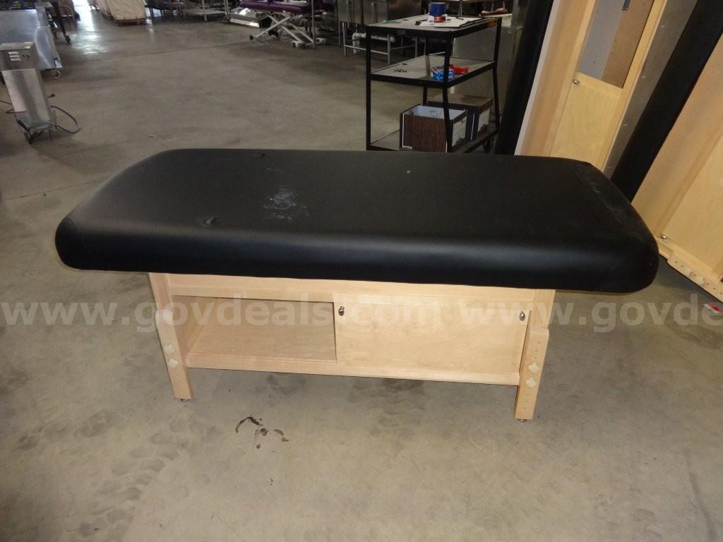 Earthlite Massage Table   Government Surplus Auction - Photo #2