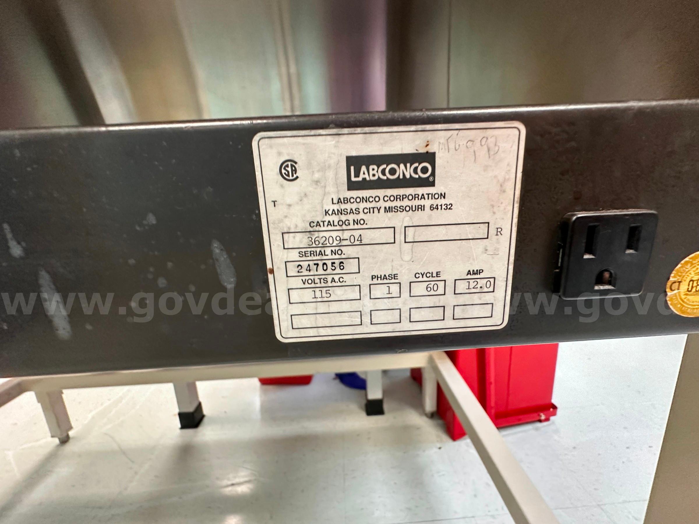 Lab Conco Purifier Class II Safety Cabinet   Government Surplus Auction - Photo #6