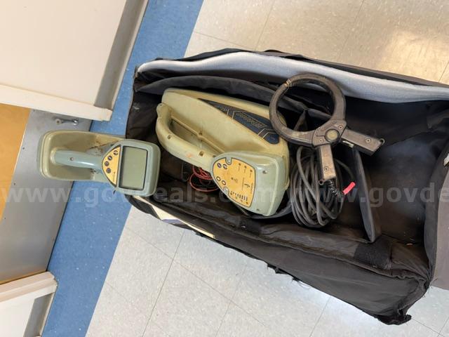 Lot - Line Tracers/Cable & Pipe Locaters / Frequency Transm   Government Surplus Auction - Primary Photo