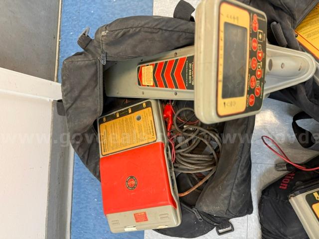 Lot - Line Tracers/Cable & Pipe Locaters / Frequency Transm   Government Surplus Auction - Photo #4