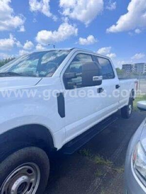 2022 Ford F250 Pickup Truck Ford F250 Government Surplus Auction - Photo #3