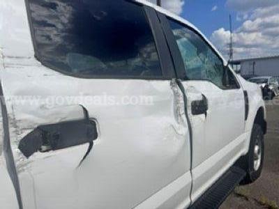 2022 Ford F250 Pickup Truck Ford F250 Government Surplus Auction - Photo #5