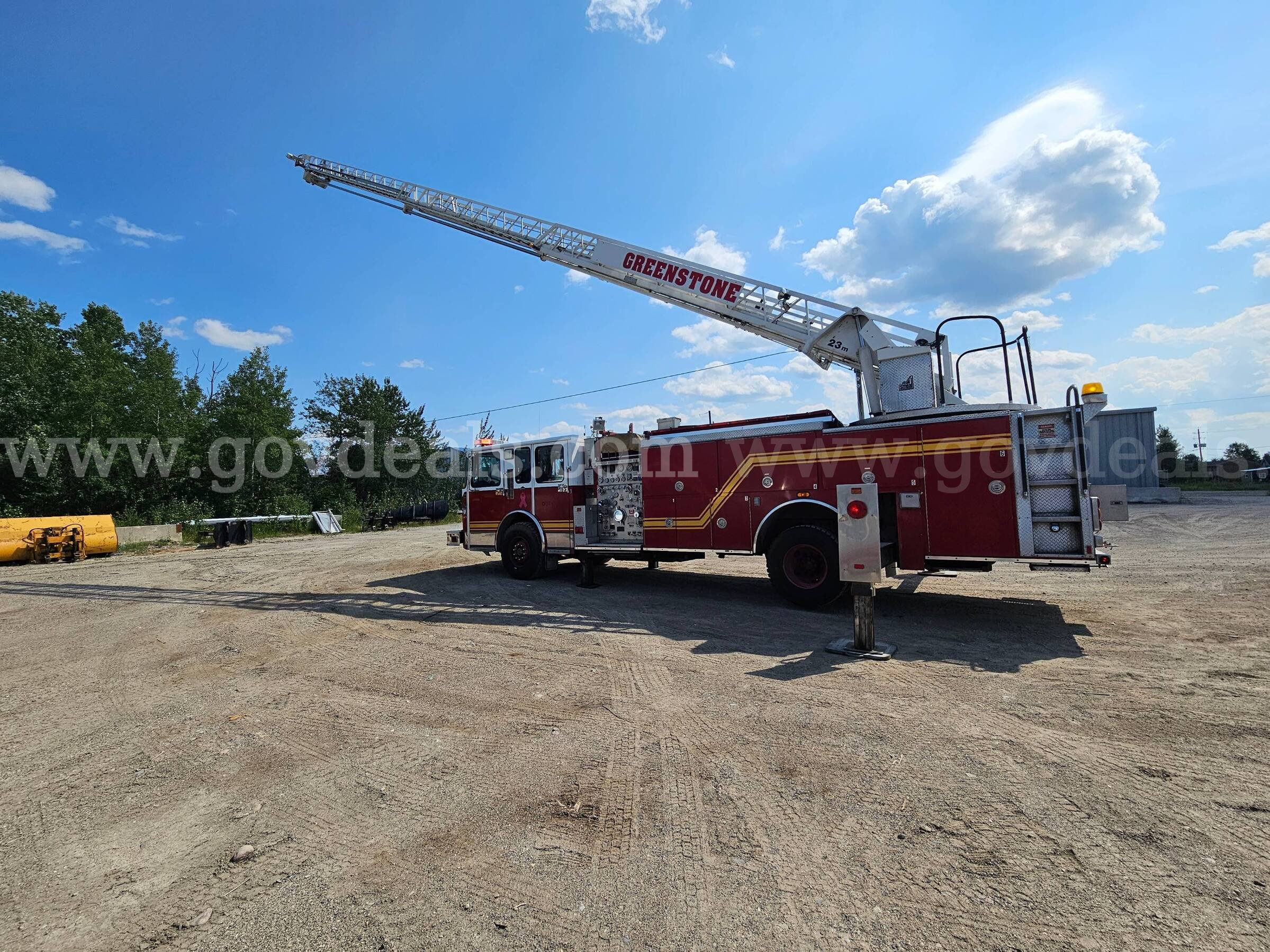 2000 Spartan Gladiator Ladder Truck
