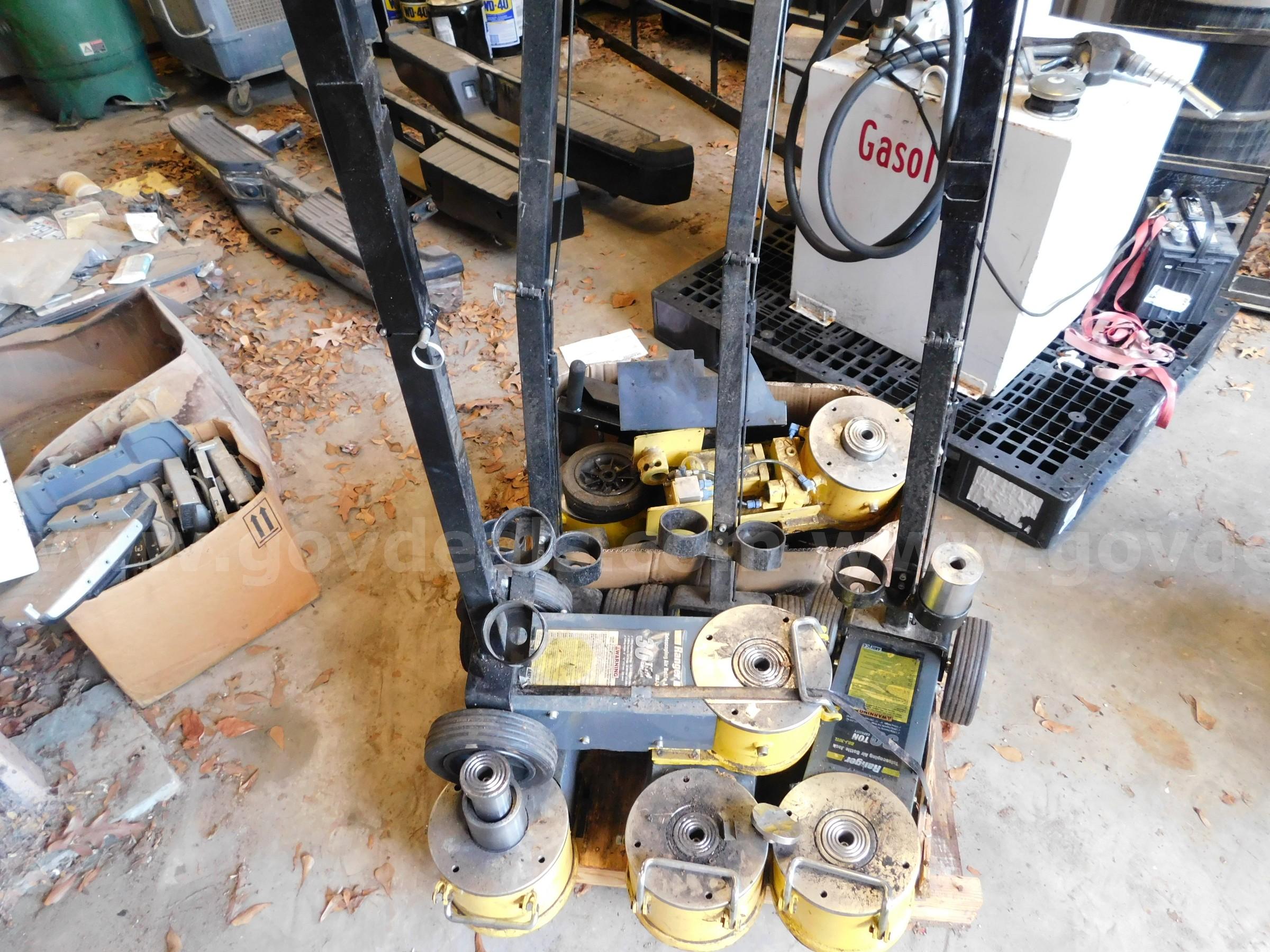 BOTTLE JACKS, 5, TELESCOPING AIR RANGER RBJ-30TL Government Surplus Auction - Photo #4