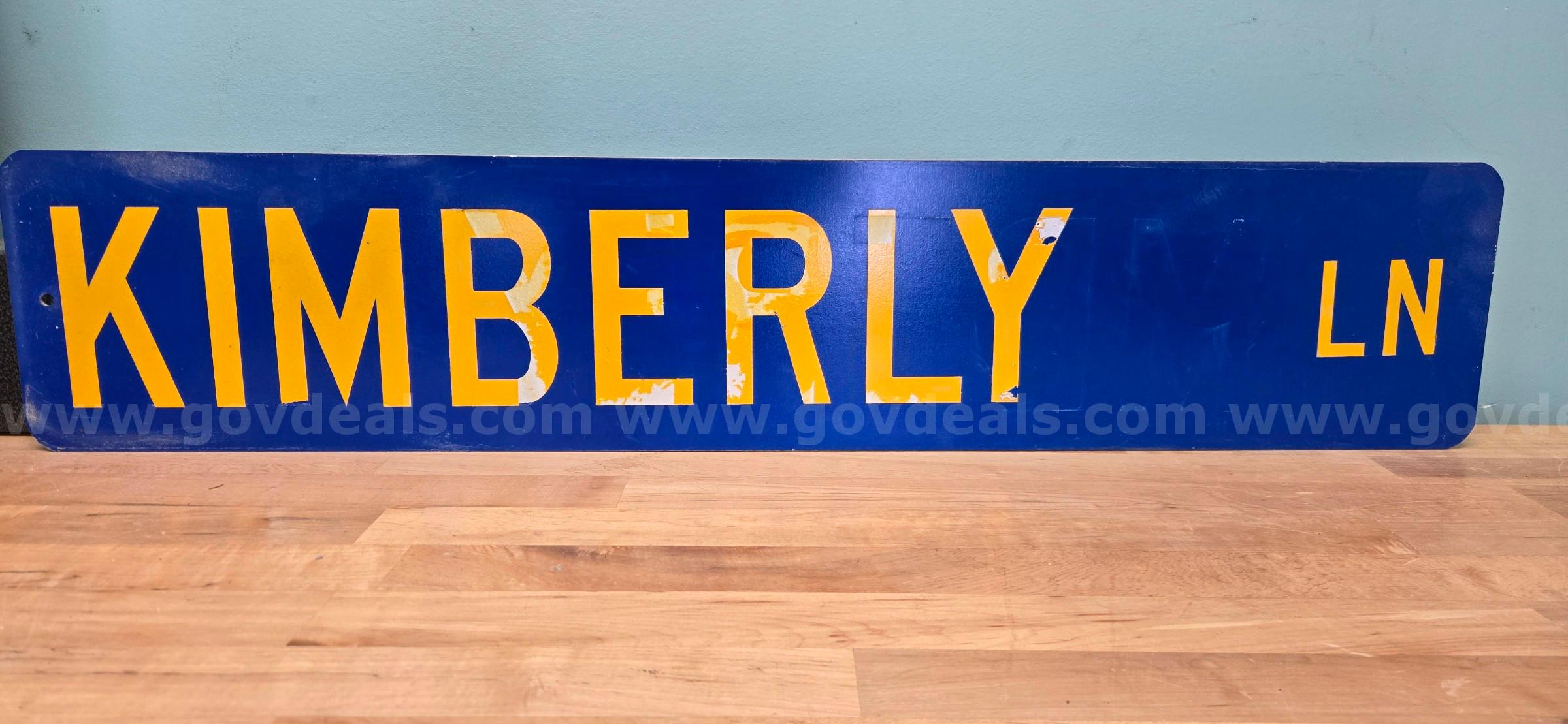 Aluminum Street Sign ** KIMBERLY LN **   Government Surplus Auction - Photo #2