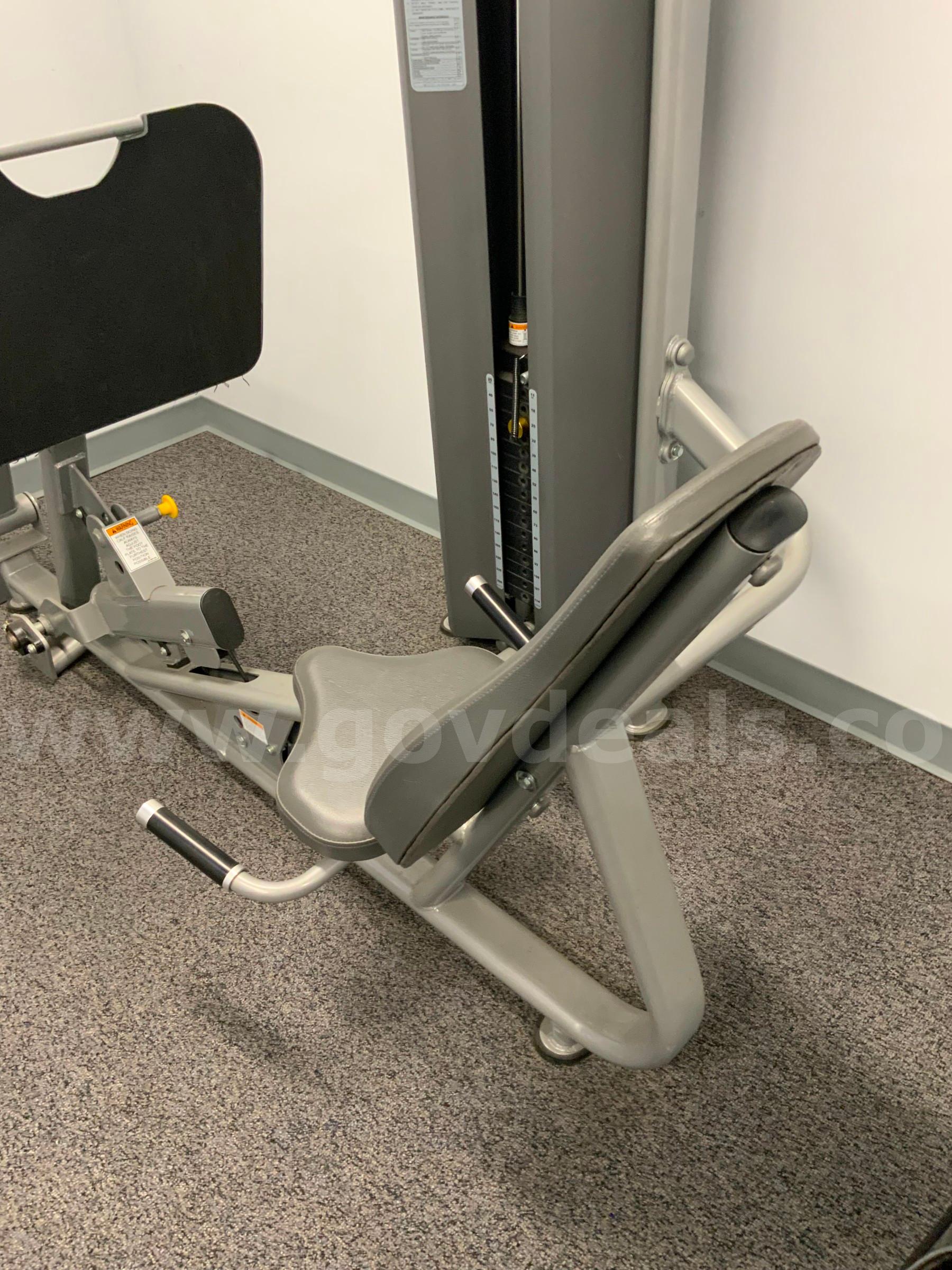 Paramount FS-51 Leg Press Machine Gym Exercise Equipment #R1 Paramount FS-51 Government Surplus Auction - Photo #4