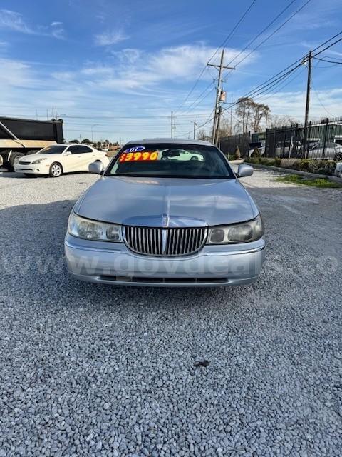 2001 Lincoln Town Car Lincoln Town Car Government Surplus Auction - Photo #4