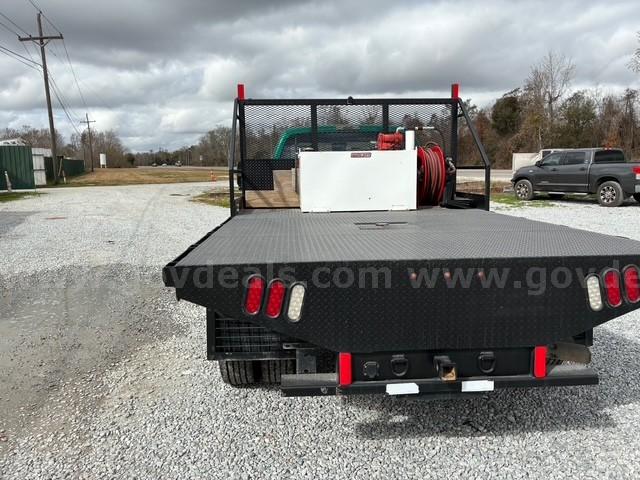 2012 Ford F-550 W/ 11' CUSTOM FLAT BED Ford F-550 Government Surplus Auction - Photo #6