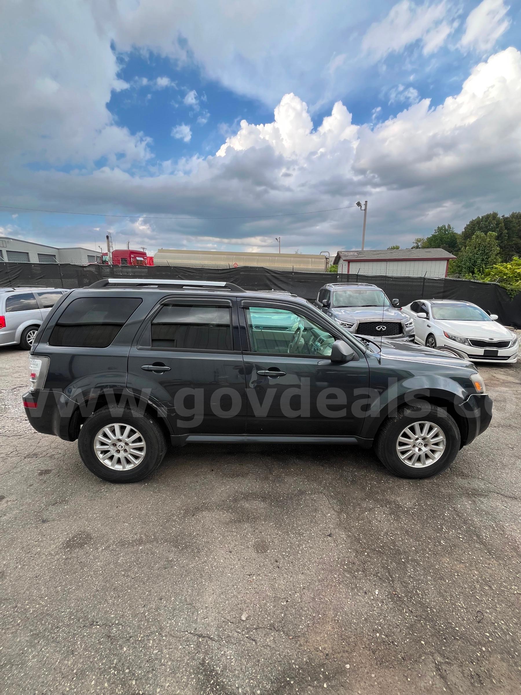 2010 Mercury Mariner Premier Mercury Mariner Government Surplus Auction - Photo #3