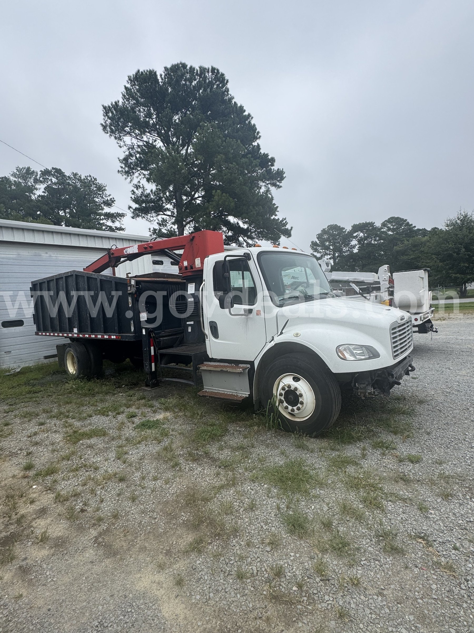 2014 Freightliner Grapple Truck Freightliner  Government Surplus Auction - Photo #4