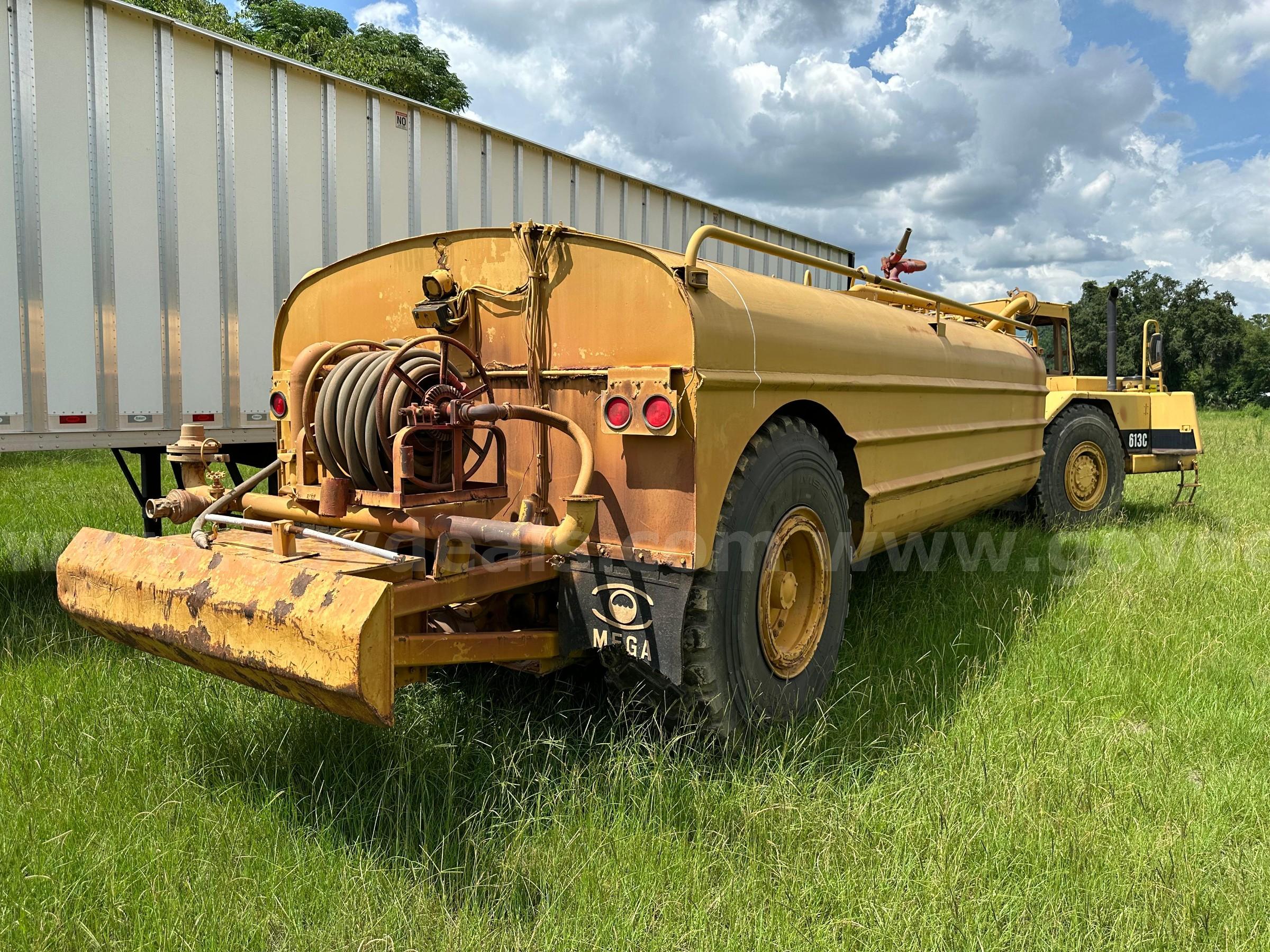 CAT 613C II WATER WAGON CAT 613C Government Surplus Auction - Photo #6