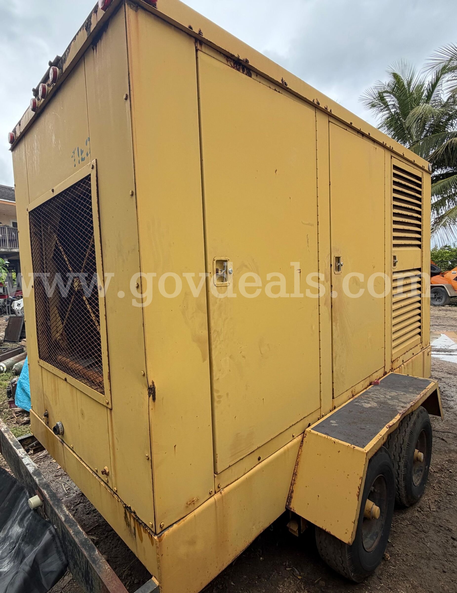 CAT 3406B generator set trailer mounted CAT 3406B Government Surplus Auction - Photo #4