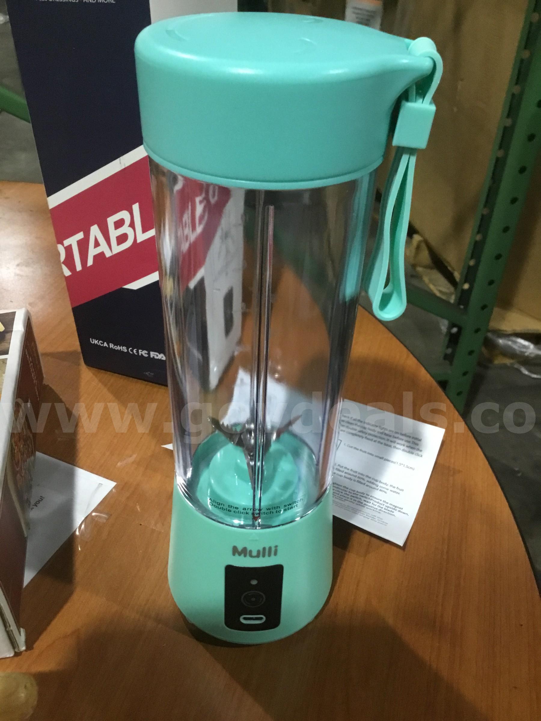Lot of items-Parini skillet, light oak food rolling pin, teal green portable blenders  "DH"   Government Surplus Auction - Photo #2