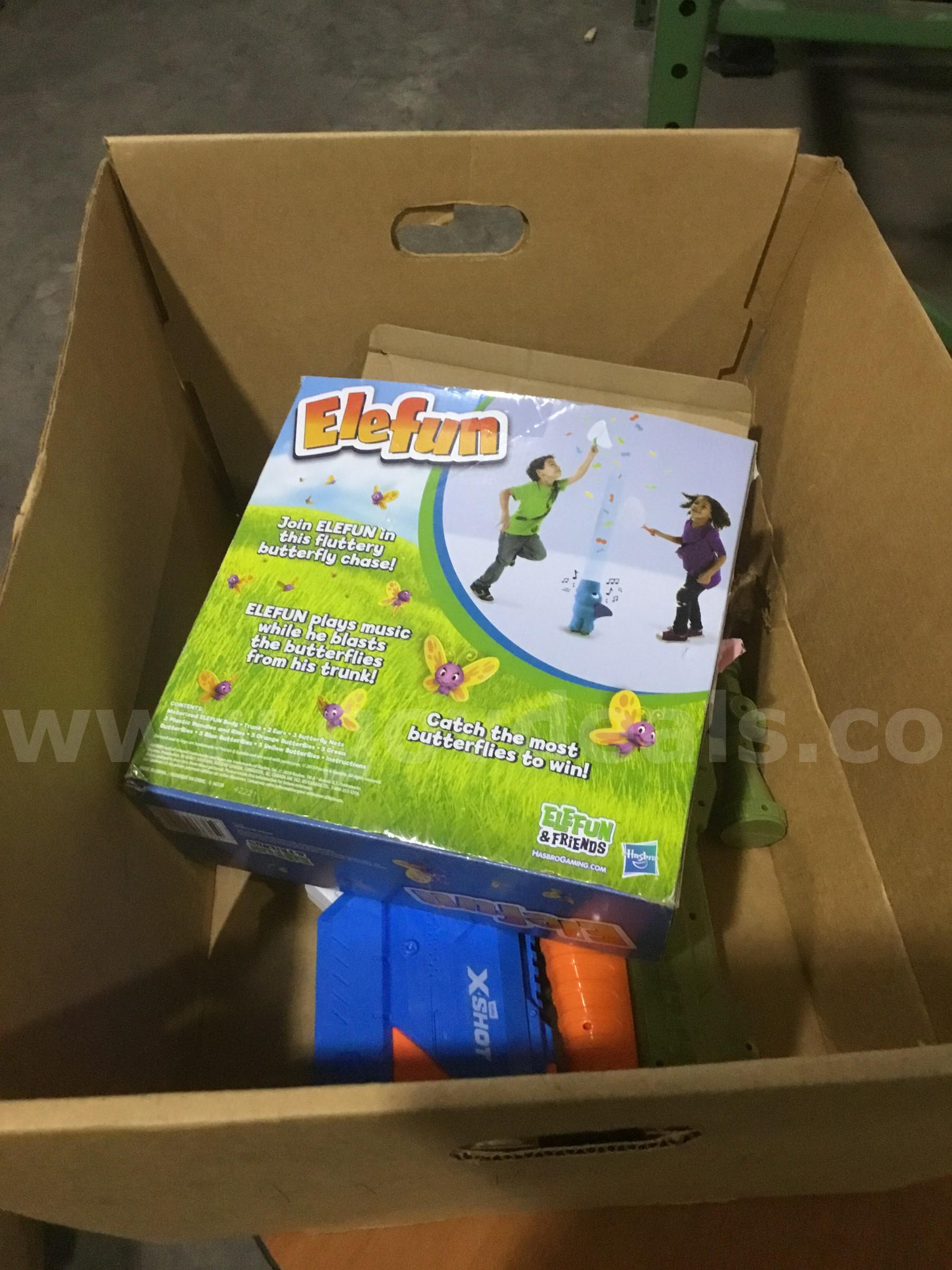 Ele fun game, 2 plastic toy guns  "DH"   Government Surplus Auction - Photo #3