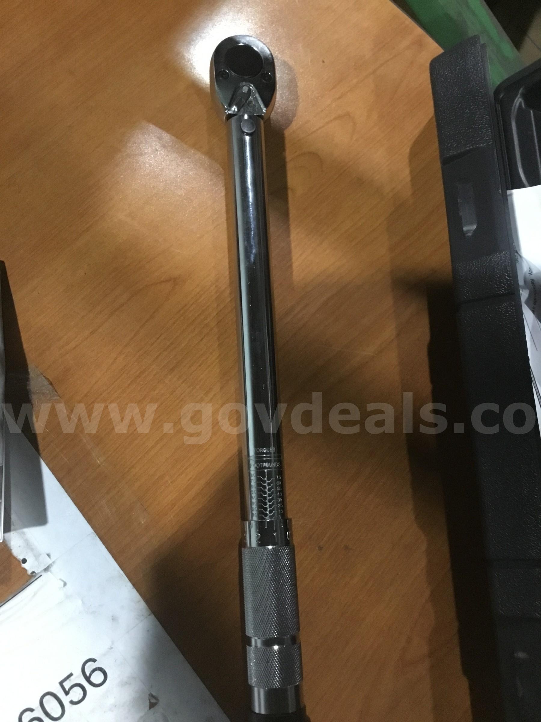 Lot of items-torque wrench, battery packs, & a drill bit set  "DH"   Government Surplus Auction - Photo #5