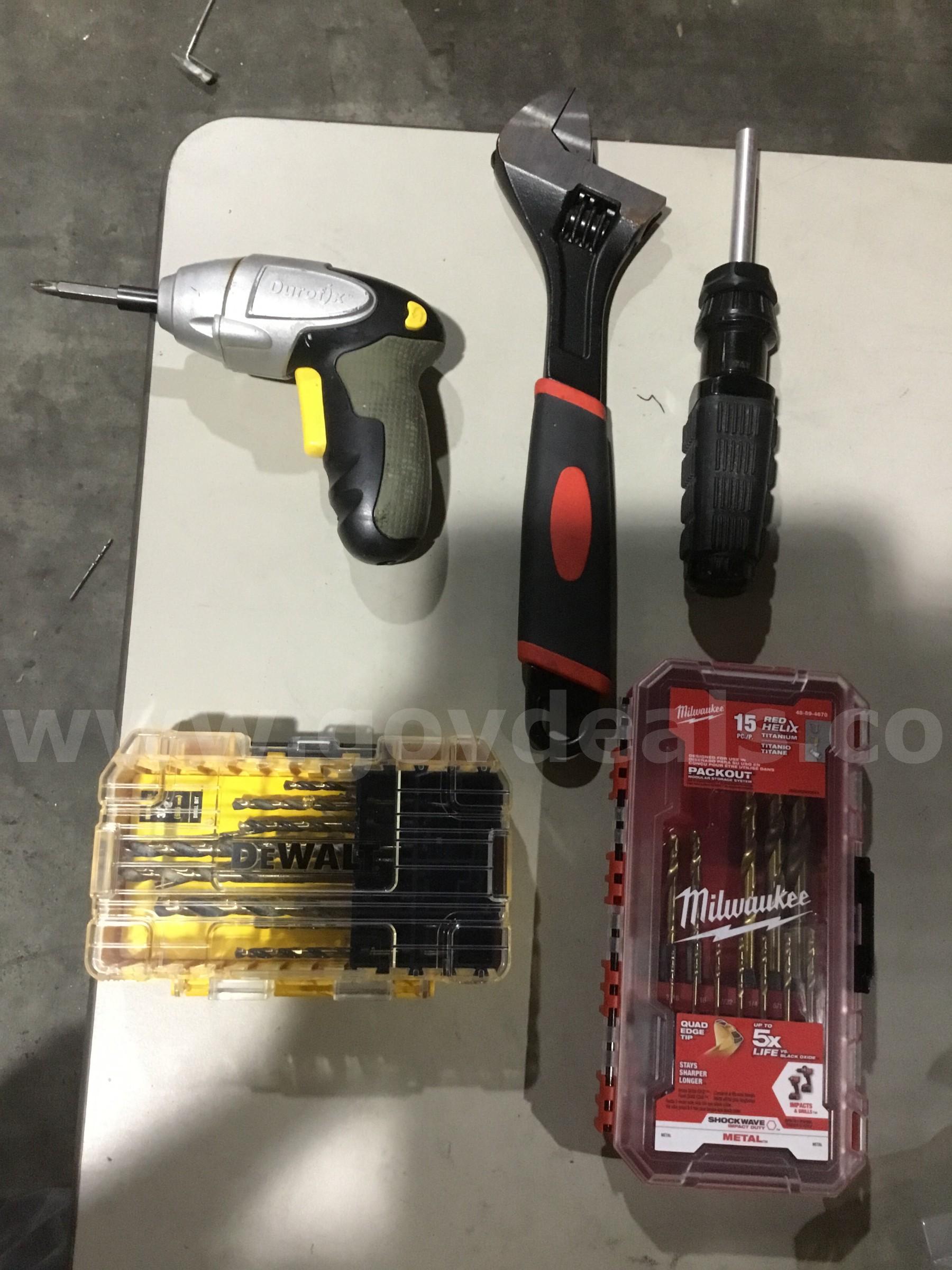 Lot of items-Durofix drill gun (WITH A BATTERY)  "DH"   Government Surplus Auction - Primary Photo