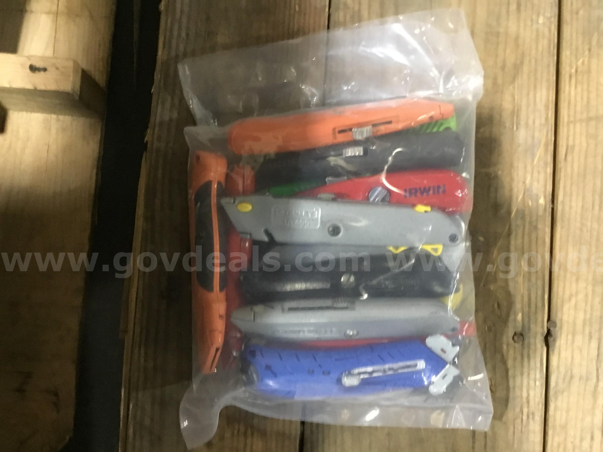 1 Lot of Utility Knives  194-0603-09999 Government Surplus Auction - Primary Photo