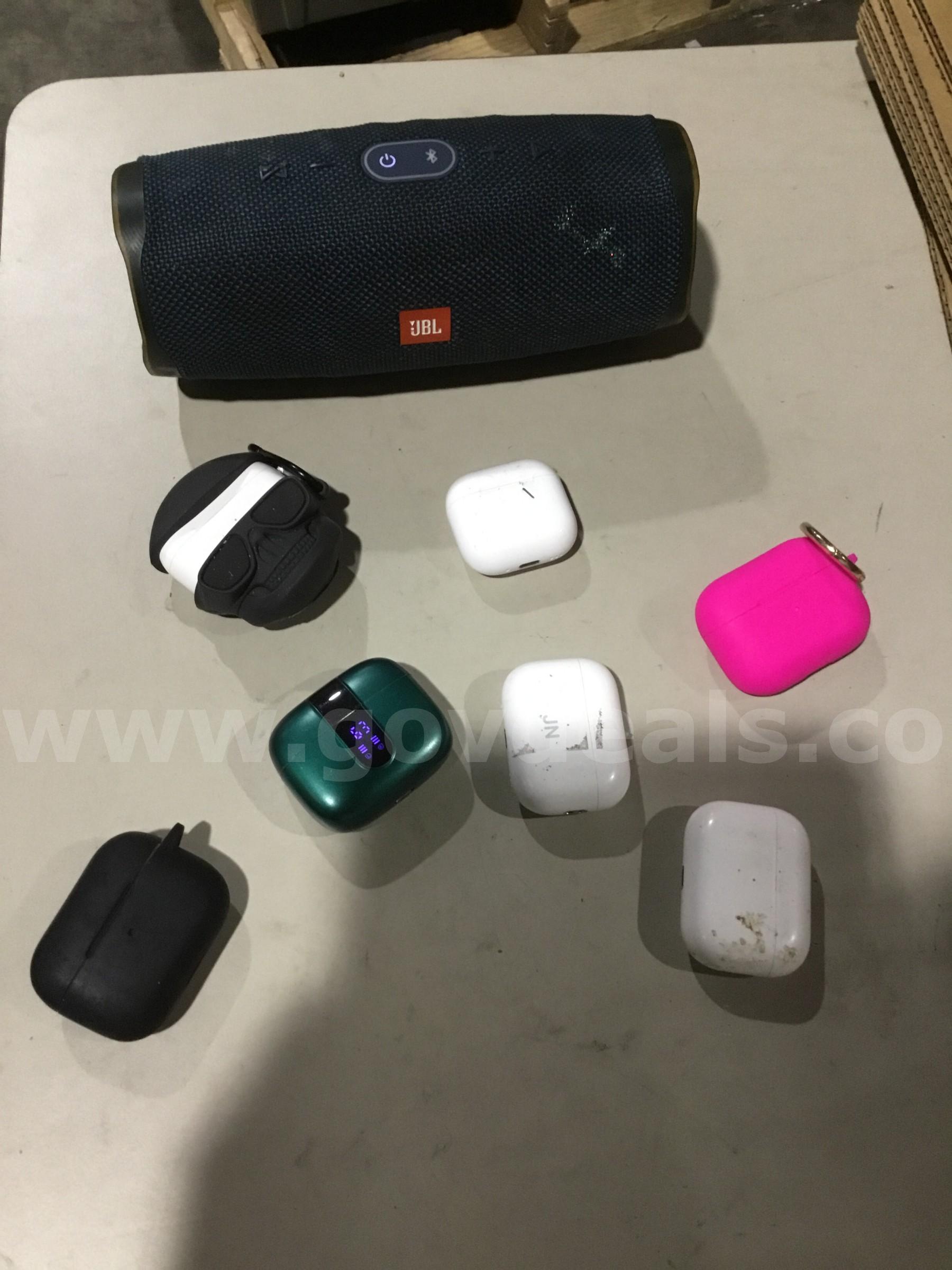 Misc electronics-jbl speakers (IT TURNS ON)  "DH"