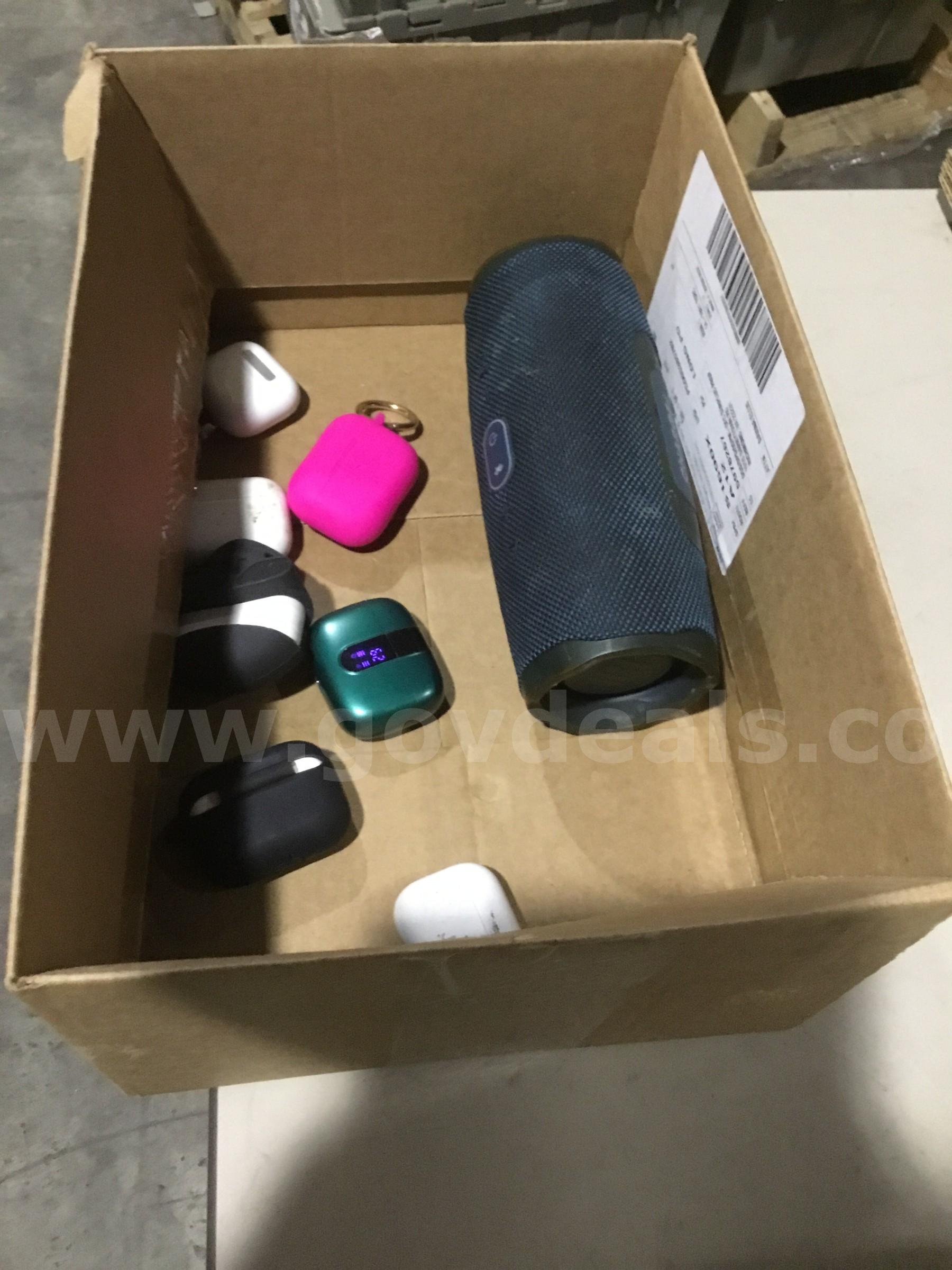 Misc electronics-jbl speakers (IT TURNS ON)  "DH"   Government Surplus Auction - Photo #4