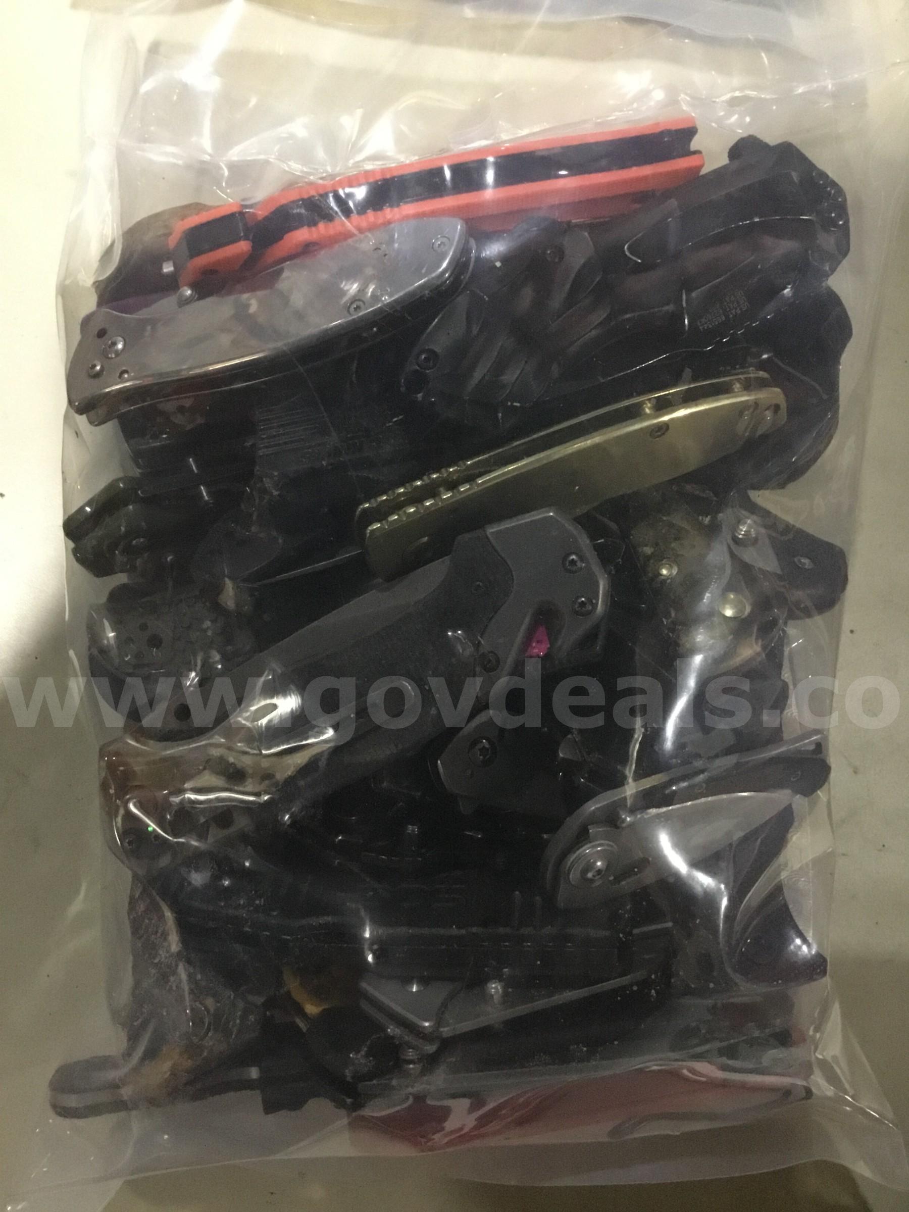 Knife Lot   Government Surplus Auction - Photo #3