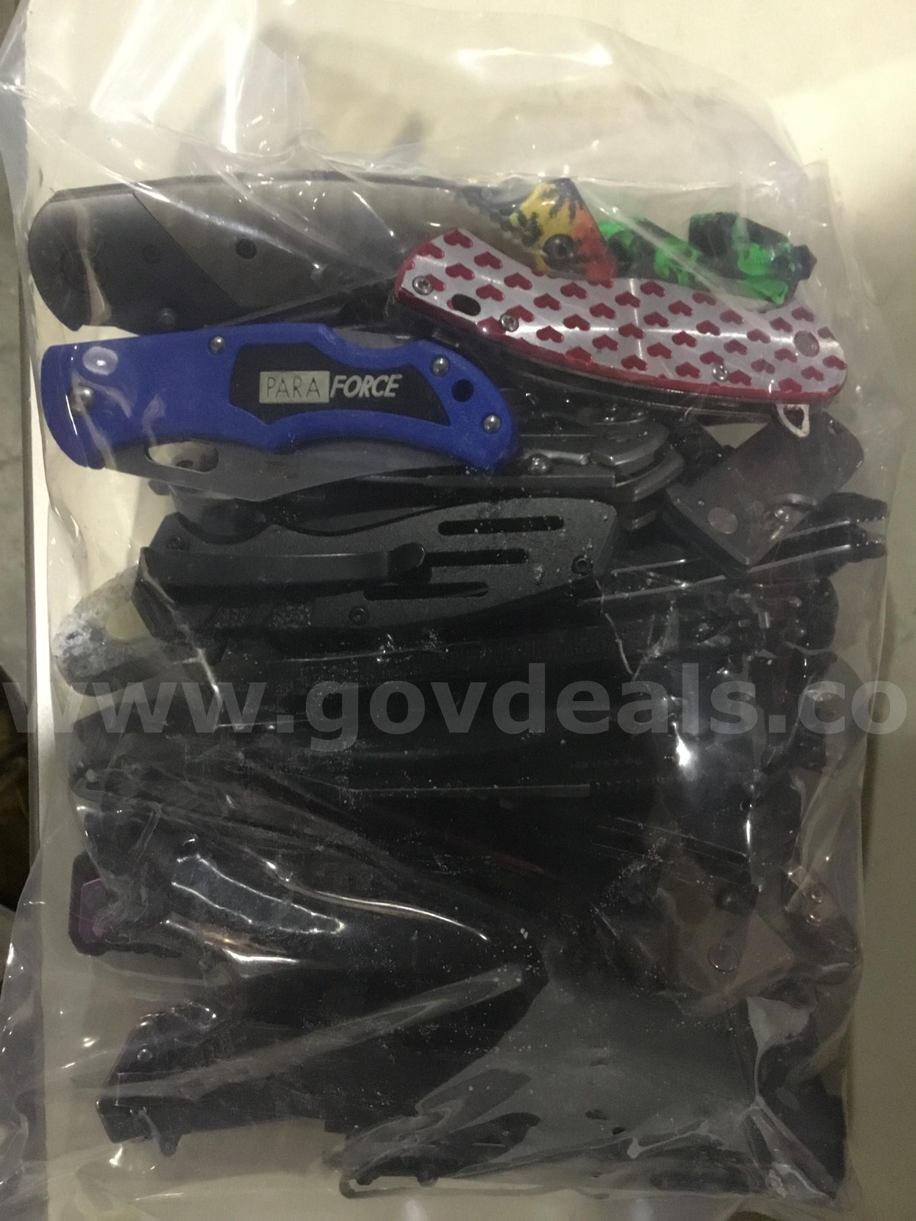 Knife Lot   Government Surplus Auction - Photo #6