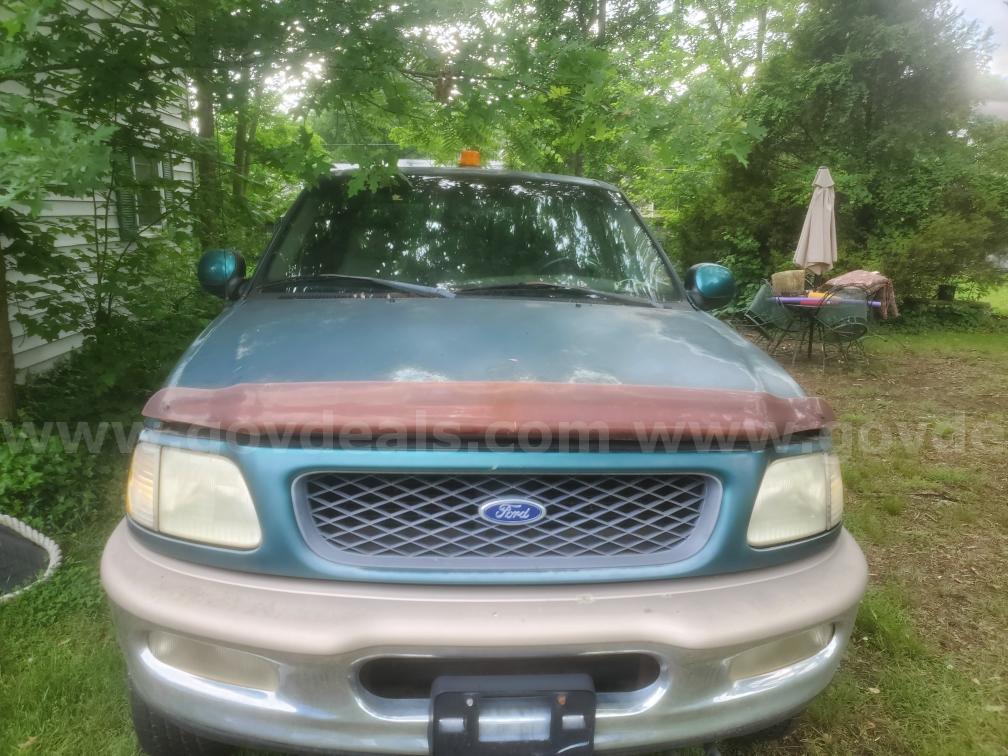 1998 Ford F150 Ford F150 Government Surplus Auction - Photo #2