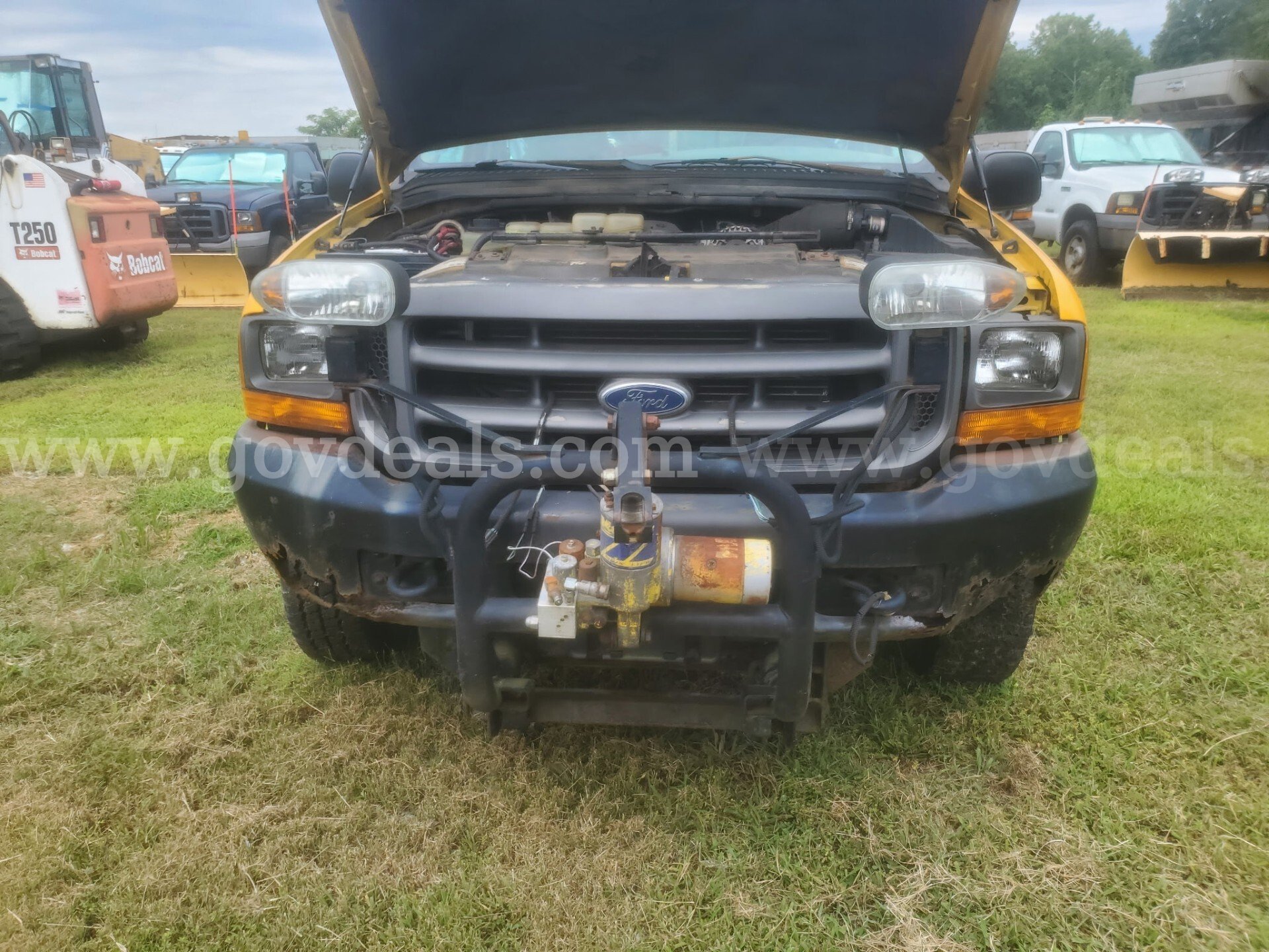 2001 Ford F350 Ford F350 Government Surplus Auction - Photo #4
