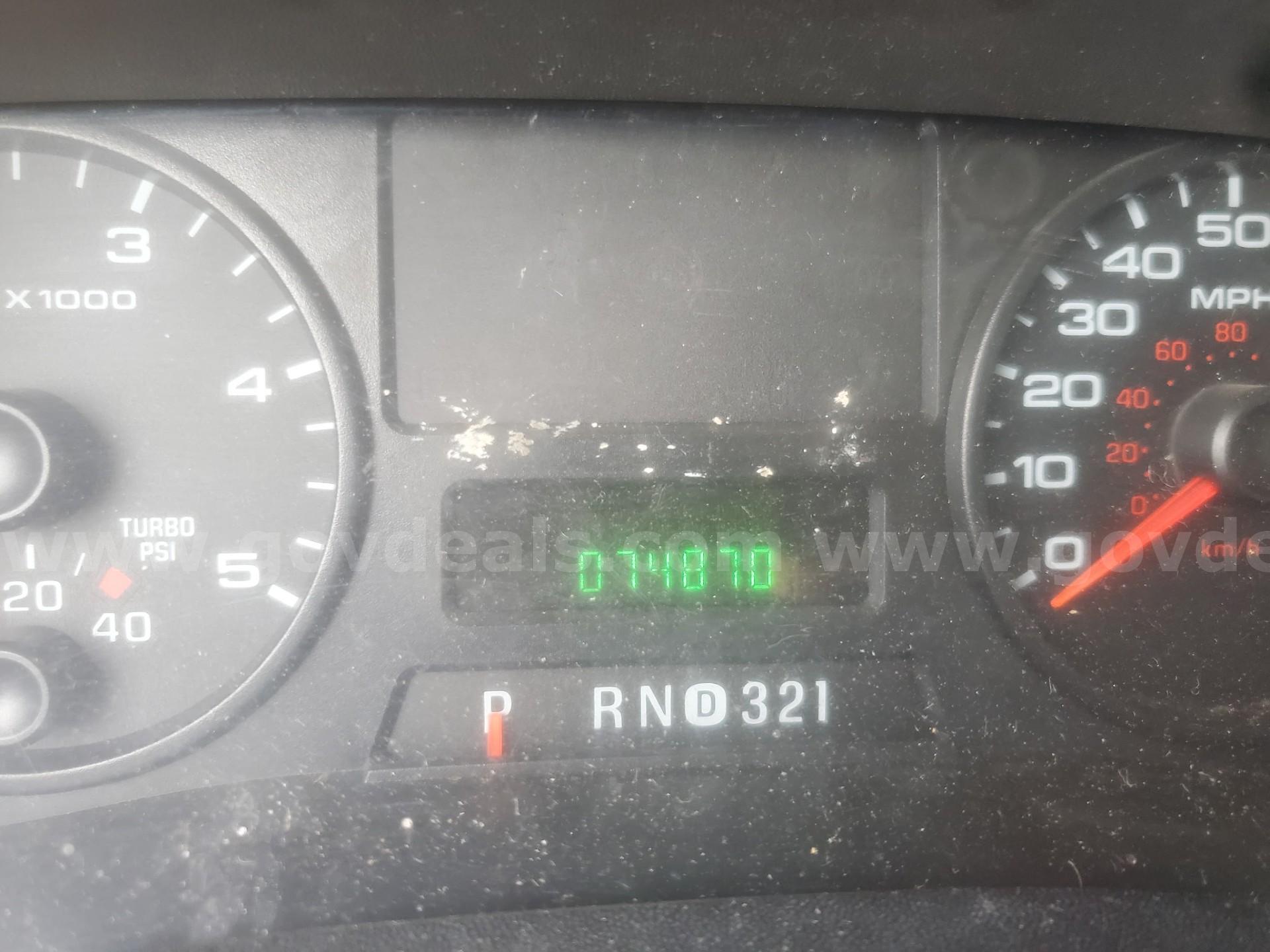 2006 Ford F-250 SD (needs repair) Ford F-250 Government Surplus Auction - Photo #4