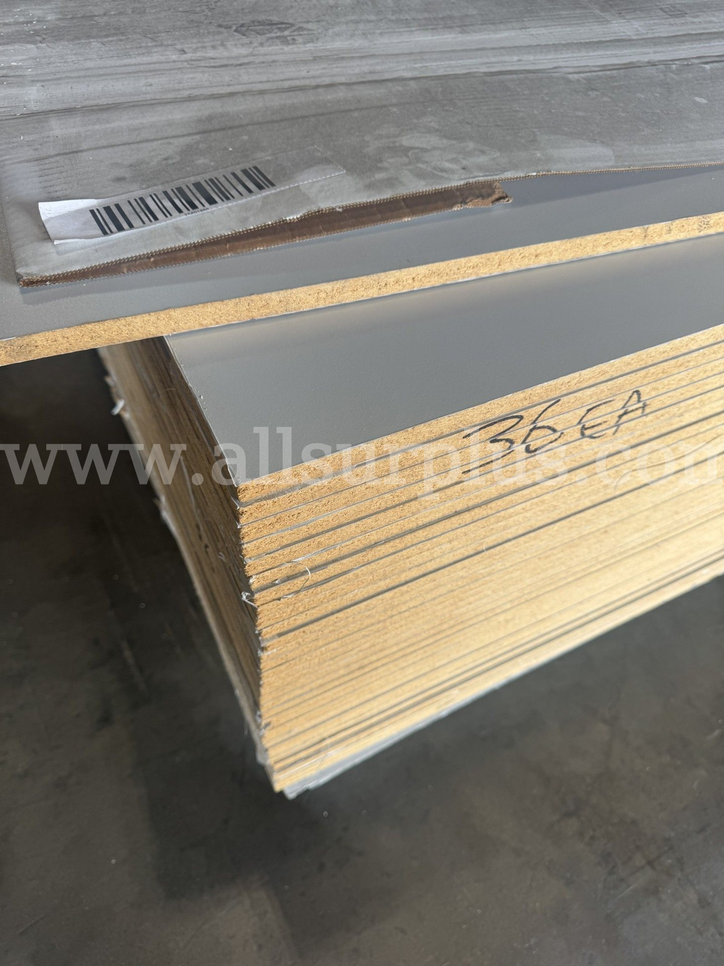 50 Ea. (Approx). COLD ROLL FOLKSTONE/WHT BACK 5/8 4X8 PB (PB C 10 FG/WB) Patrick Industries 9201225 Government Surplus Auction - Photo #2