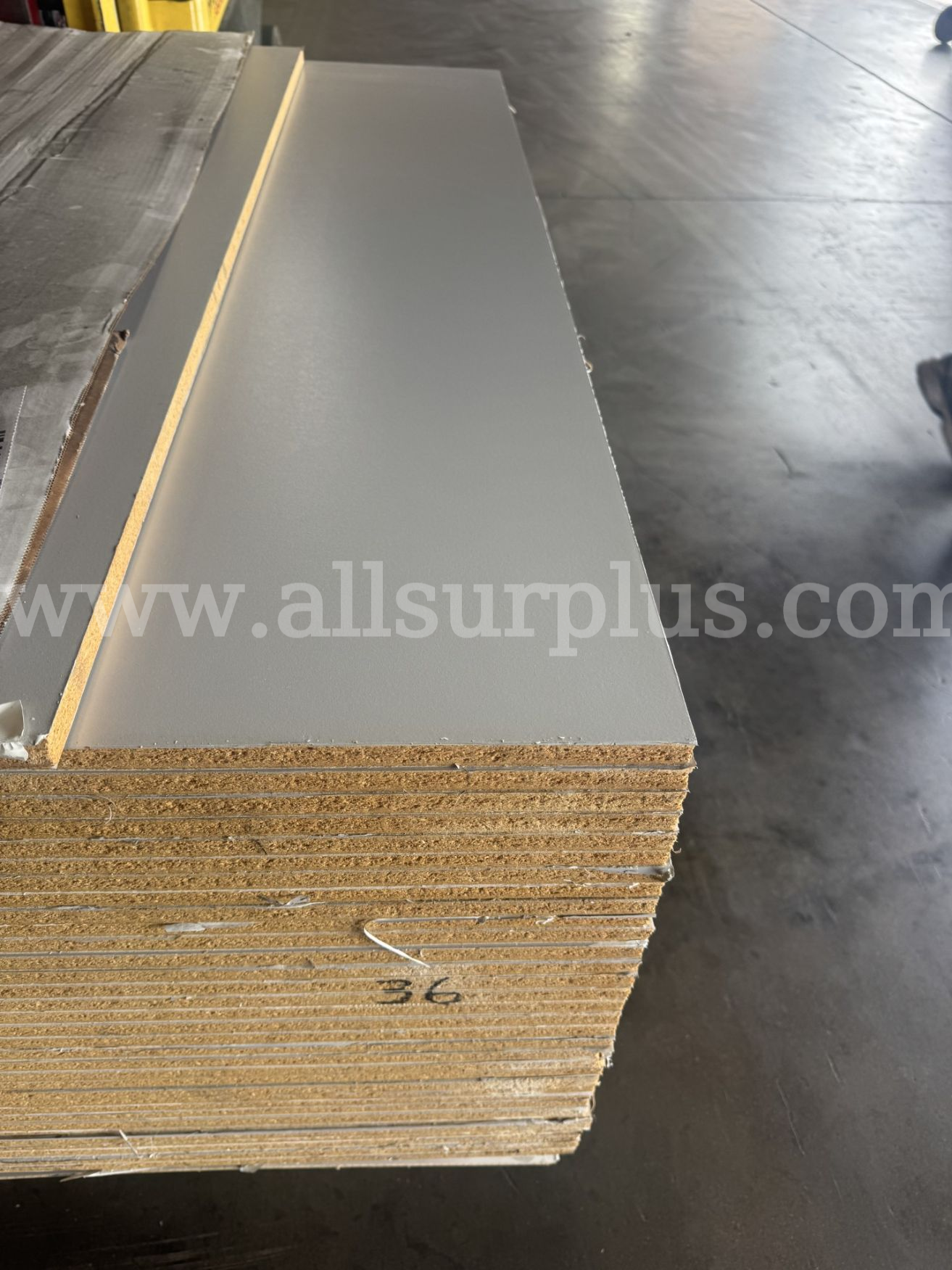 75 Ea. (Approx). 5/8 POLYPROPYLENE MOCHA JAVA/MAPLE PB4X8 (PB C 10 MJ/MAPLE) Outwater Plastics 9140382 Government Surplus Auction - Primary Photo