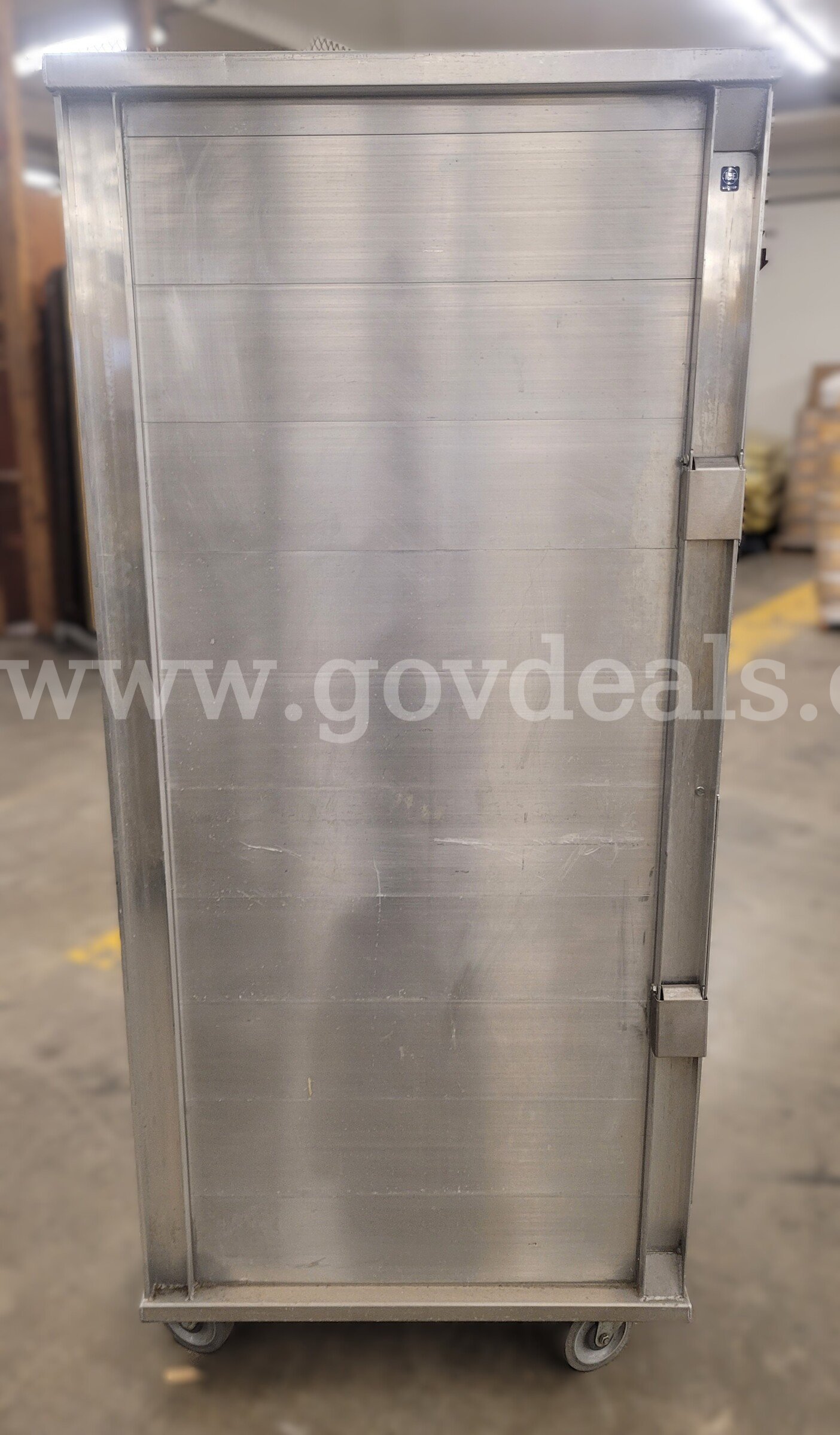 Non-Insulated Proofer Cabinet Piper Products 934-H-DD Government Surplus Auction - Photo #2