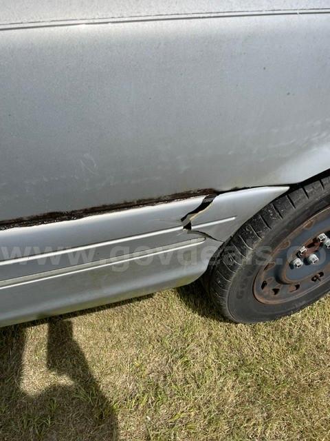 2003 Ford Crown Victoria Ford Crown Victoria Government Surplus Auction - Photo #2