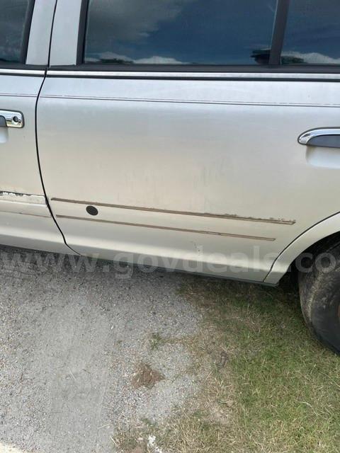 2003 Ford Crown Victoria Ford Crown Victoria Government Surplus Auction - Photo #4