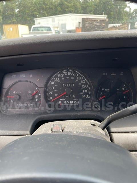 2003 Ford Crown Victoria Ford Crown Victoria Government Surplus Auction - Photo #5