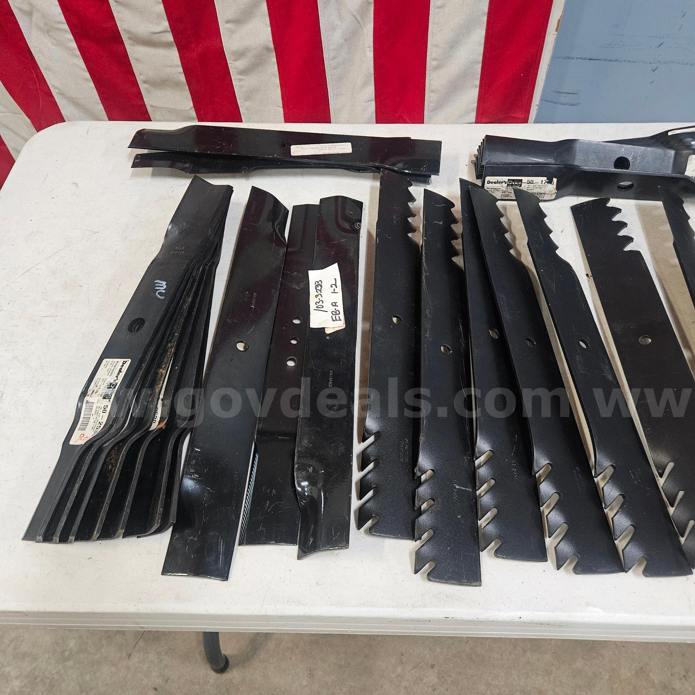 Outdoor Power Equipment Parts Mower Tractor Blades B1   Government Surplus Auction - Photo #2