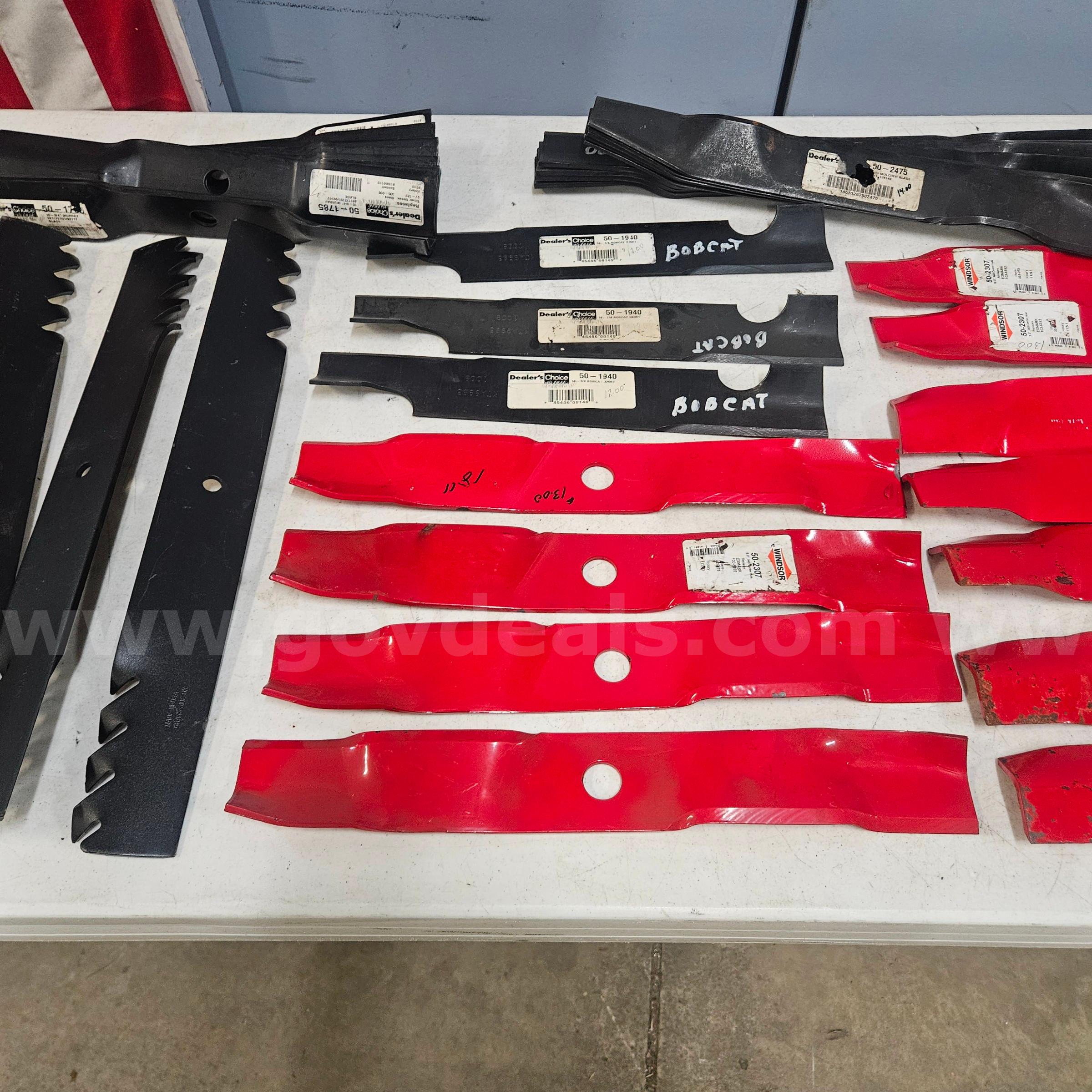 Outdoor Power Equipment Parts Mower Tractor Blades B1   Government Surplus Auction - Photo #3